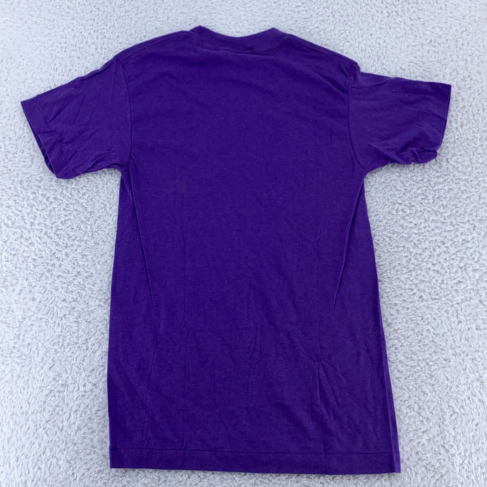 Vintage VINTAGE Ched Purple Shirt XXXS Regular Short Sleeve Polyester Cotton 50/50 Crew Neck Men T-Shirt Made USA 80s Tee Size US XXS / EU 40 - 6 Thumbnail