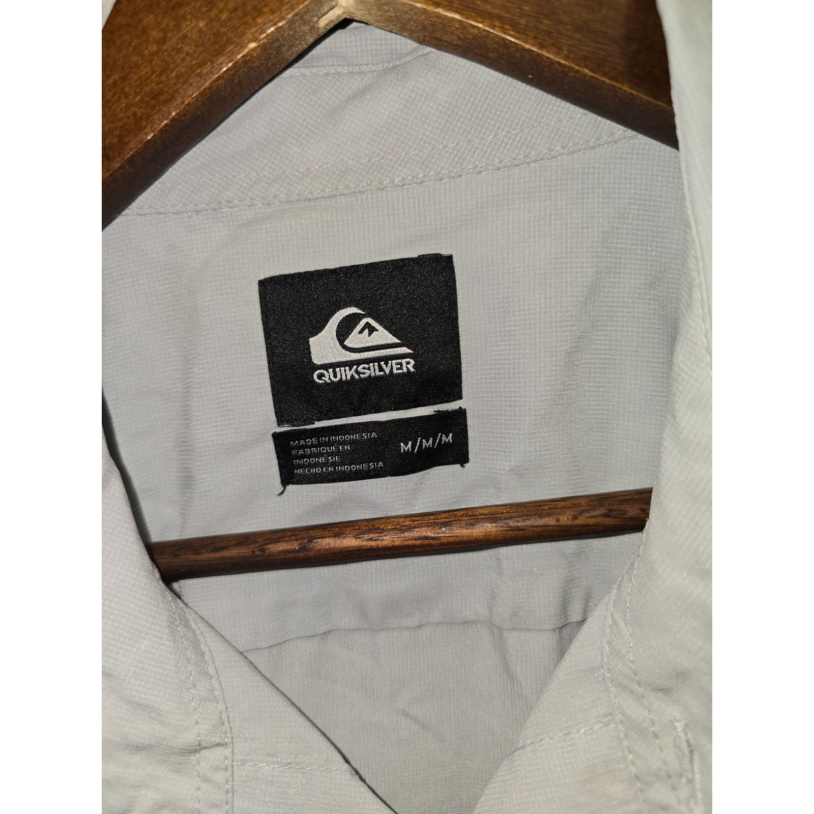 Quiksilver Quiksilver Shirt Casual Surf Wear Gray M Summer Button Up Size US M / EU 48-50 / 2 - 3 Thumbnail