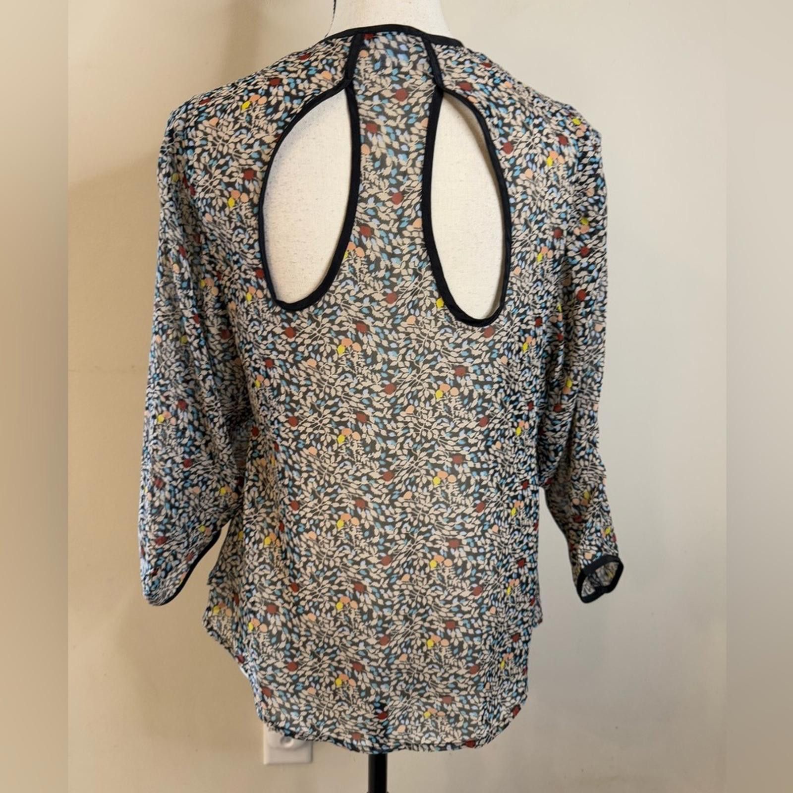 Bar III Bar lll ditsy floral top back cutouts SZ XS Size XS / US 0-2 / IT 36-38 - 2 Thumbnail