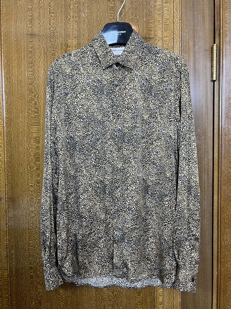 Yves Saint Laurent Saint Laurent size 38 20 FW mulberry silk tiger-print shirt Size US M / EU 48-50 / 2 - 1 Thumbnail