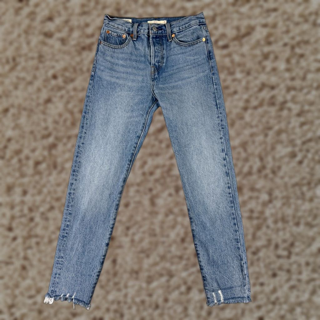 Levi's VINTAGE Levis Premium Jeans Womens 25 Blue Denim Levi's Wedgie Fit Tapered 24x27 Button Zipper 5-Pocket Distressed Stretch Regular Men? Size 42" / US 20 - 1 Thumbnail