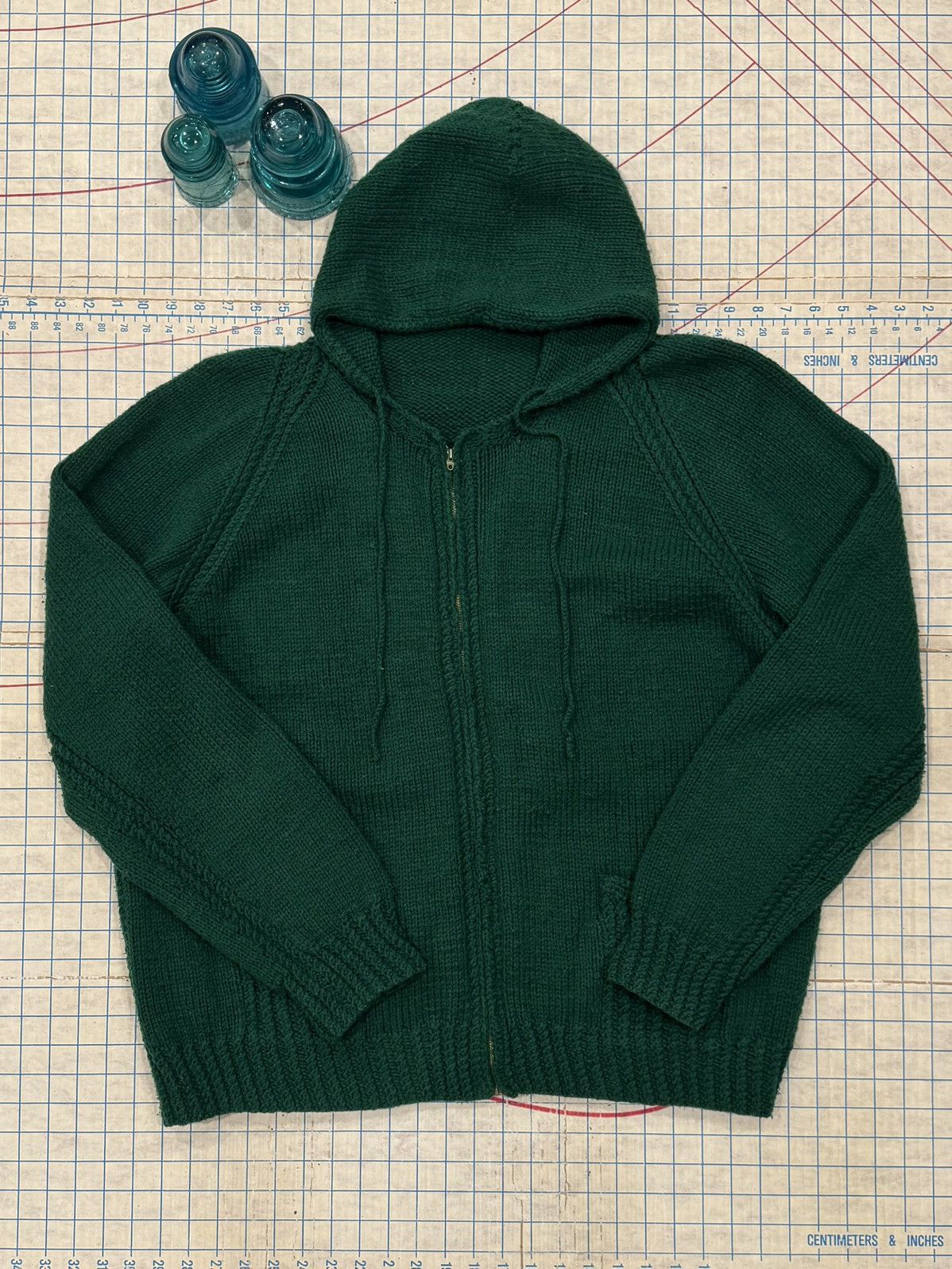 Vintage Vintage Hand Knit Green Wool Full Zip Hoodie Fits Mens XL Size US XL / EU 56 / 4 - 4 Thumbnail