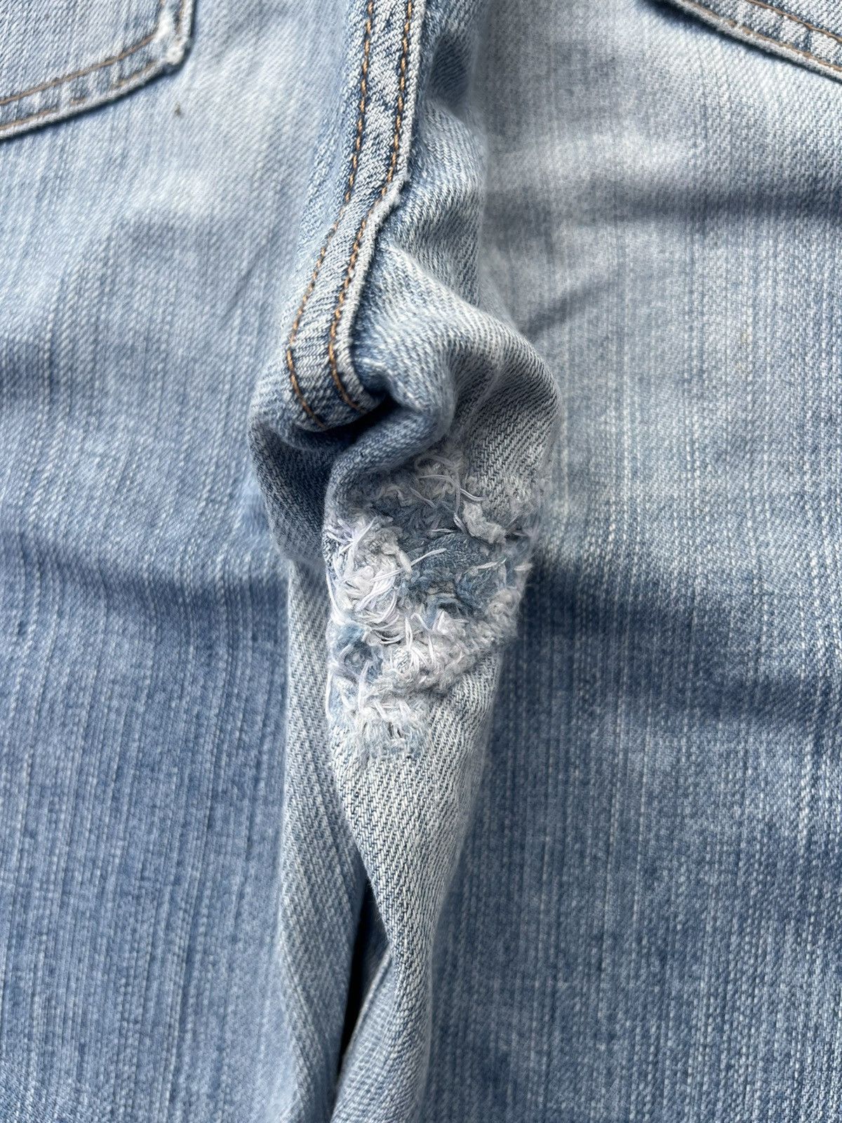 Japanese Brand × Jun Takahashi × Uniqlo Vintage Japanese Brand Light Blue Washed Super Flare Jeans Size US 29 - 7 Thumbnail