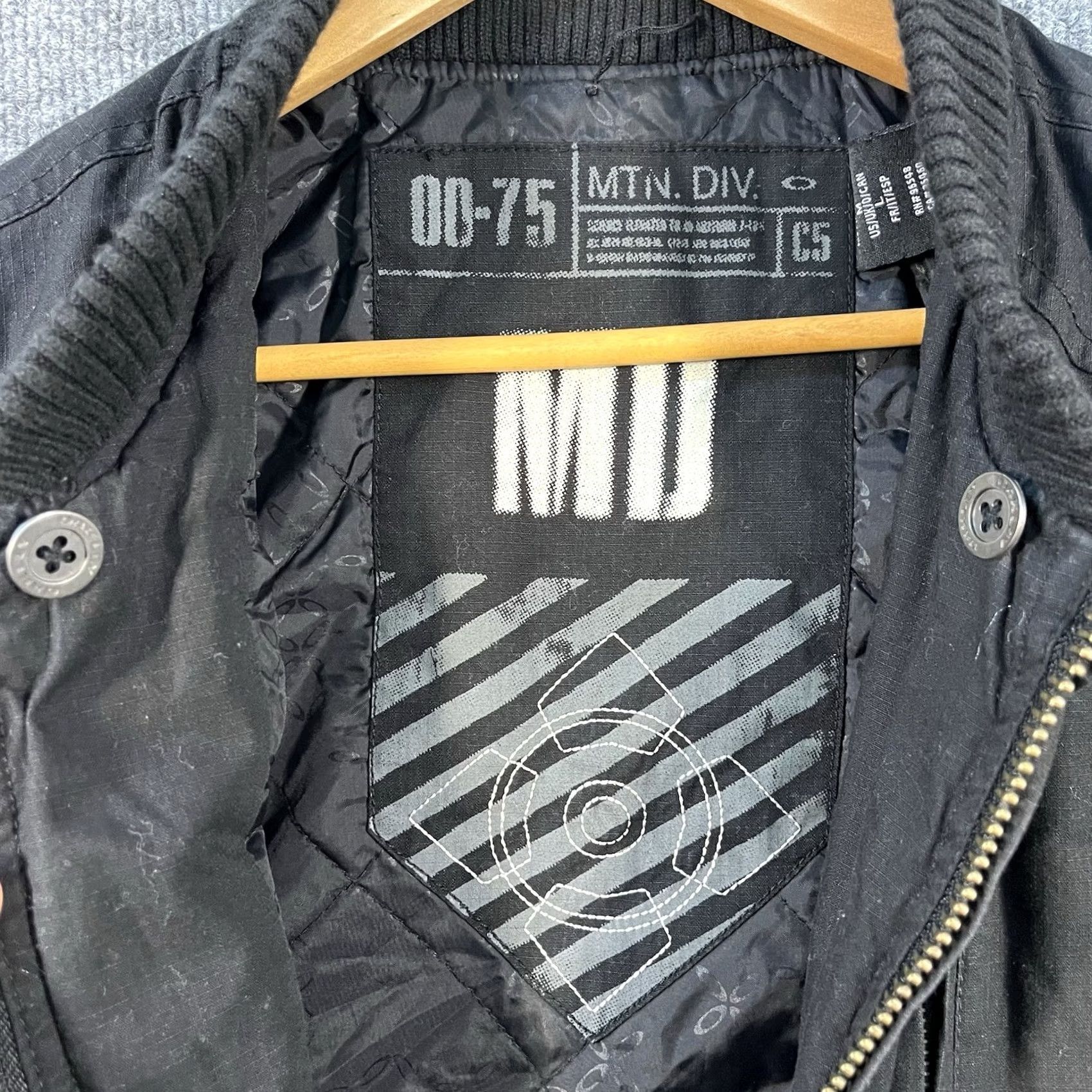 Oakley Oakley Jacket Mens M Black Mtn Div C5 00-75 Field Puffer Tactical Full Zip Soft Size US M / EU 48-50 / 2 - 4 Thumbnail