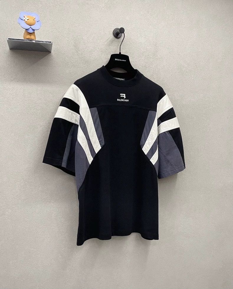 Balenciaga Balenciaga New Black Short Sleeve Size 2 Size US M / EU 48-50 / 2 - 3 Thumbnail