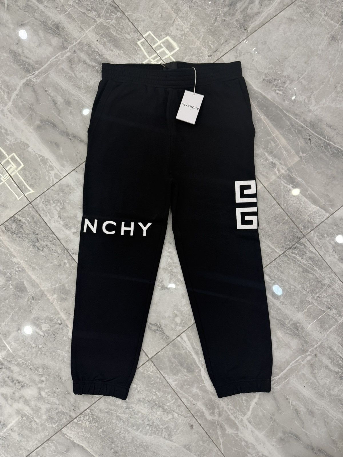 Givenchy Givenchy Black Logo Sweatpants Size US 42 / EU 58 - 1 Thumbnail