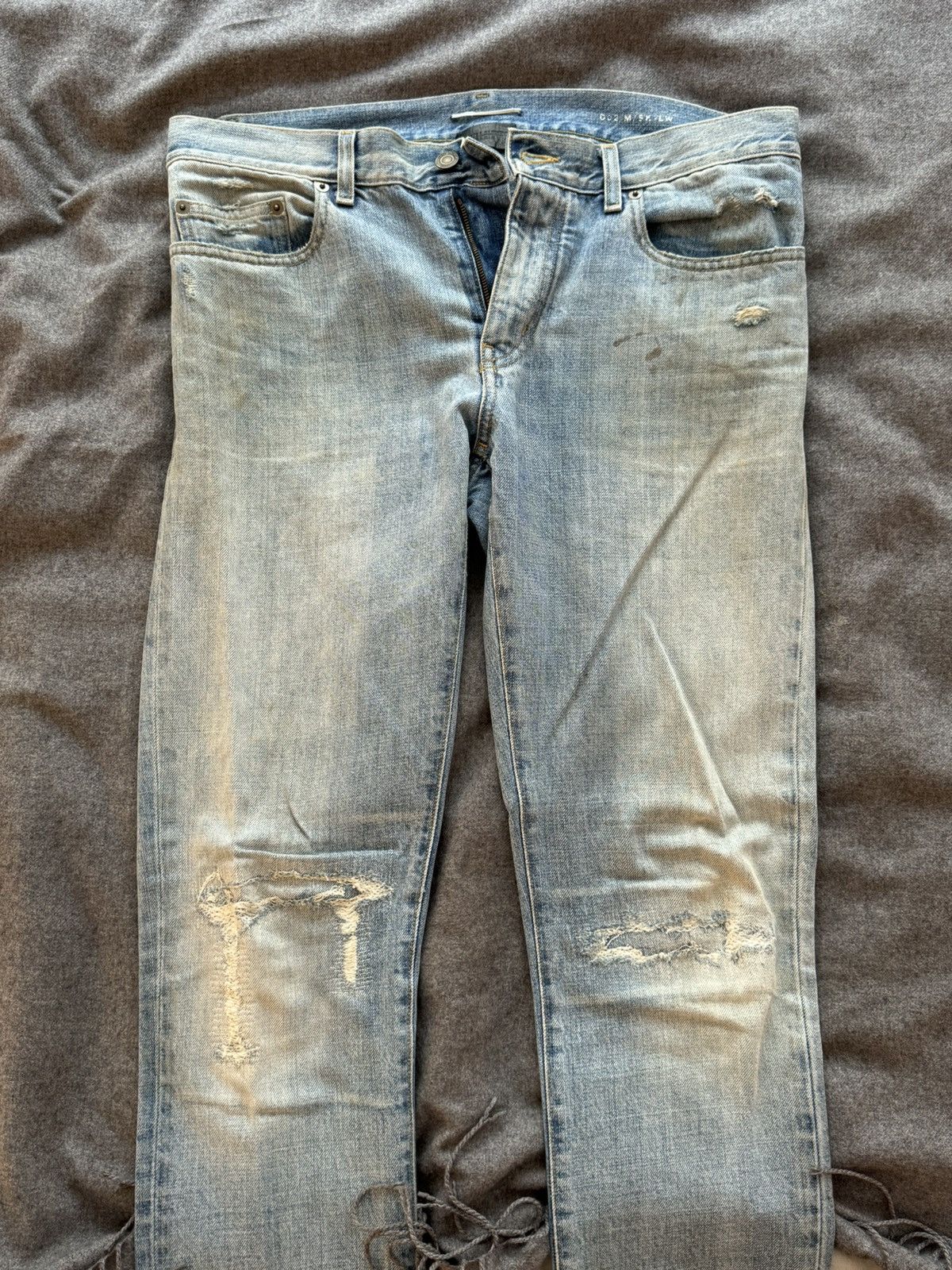 Saint Laurent Paris Saint Laurent D02 Distressed Repair Denim (2015) Size US 31 - 1 Thumbnail