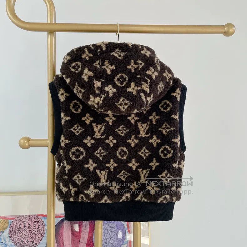 Louis Vuitton Louis Vuitton Full logo teddy vest Size L / US 10 / IT 46 - 4 Thumbnail