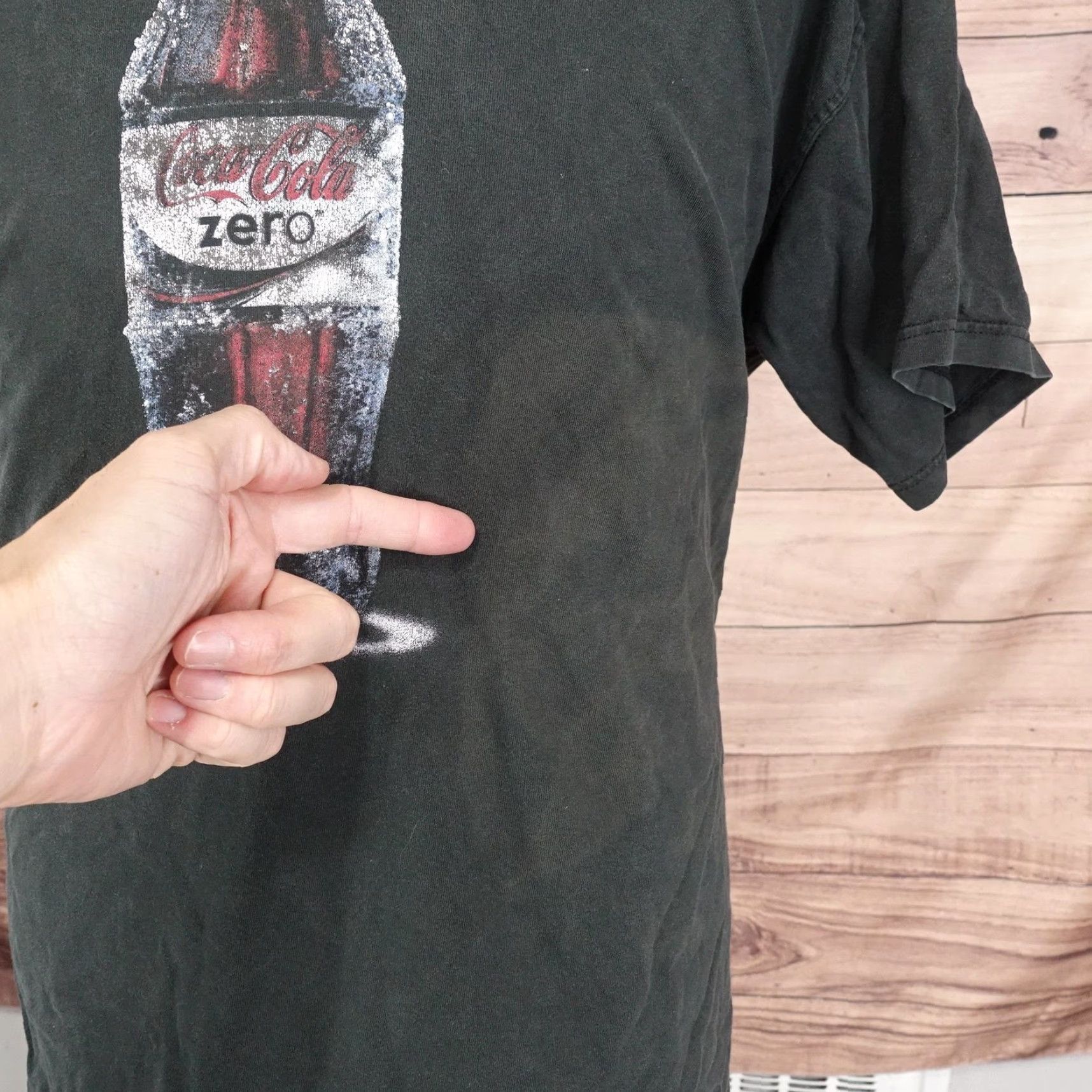 Jerzees VINTAGE Coca-Cola Zero Graphic T-Shirt Mens XL Black Double Sided "EVERYBODY CHILL" Print Size US XL / EU 56 / 4 - 4 Thumbnail