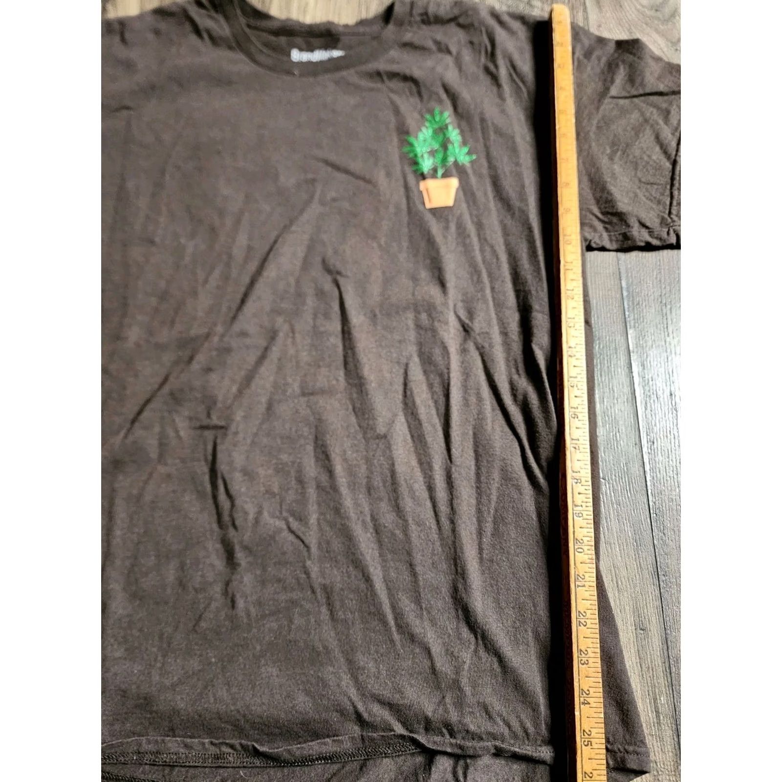 Vintage Mens L T-Shirt Shirt Men Brown Cotton Brand Makers Graphic Print Short Sleeve Crew Neck 100% Poly? Size US L / EU 52-54 / 3 - 2 Thumbnail