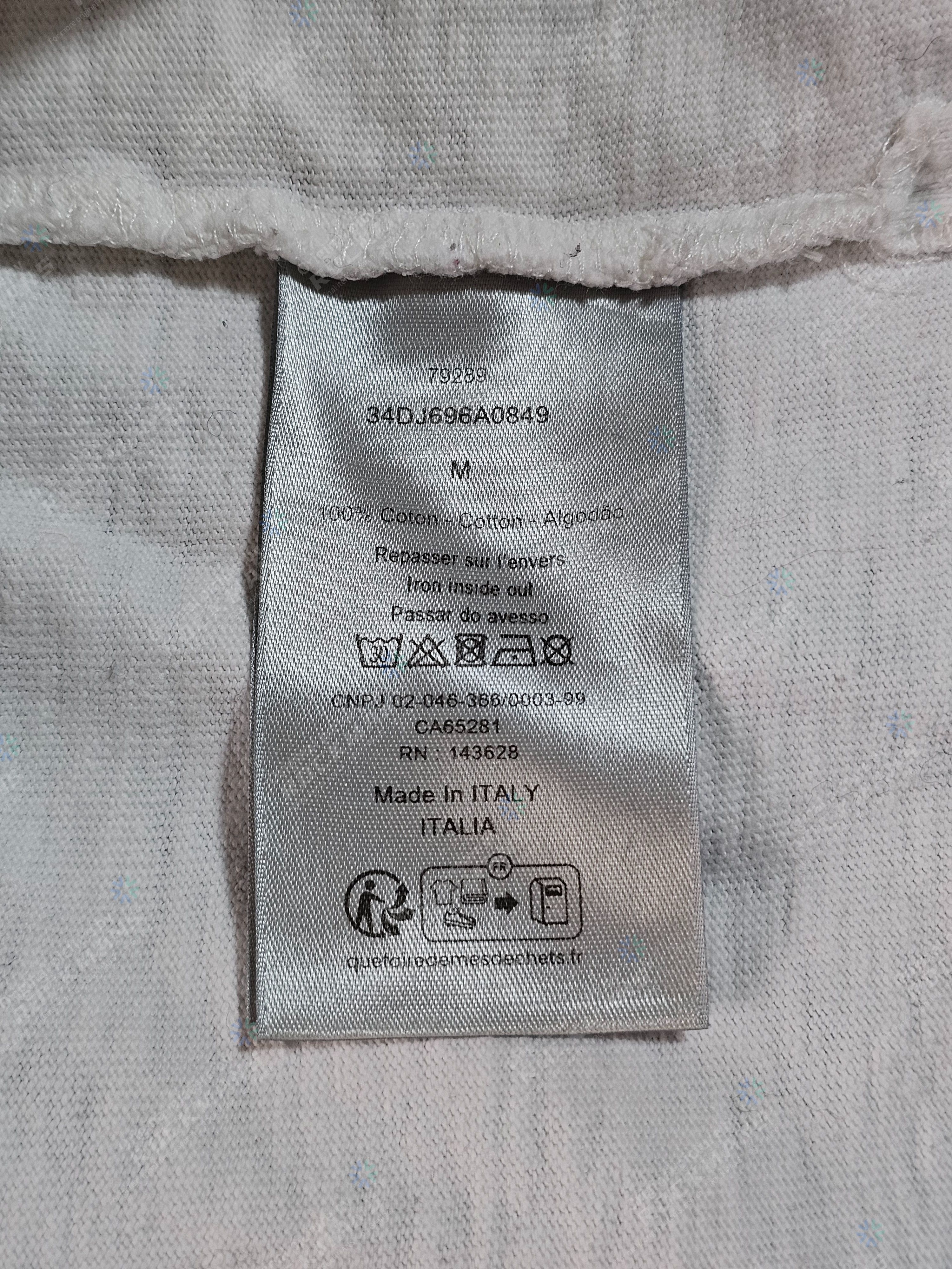 Dior DIOR FW23 Logo Print Distressed Casual OS T-Shirt Size M Size US M / EU 48-50 / 2 - 6 Thumbnail