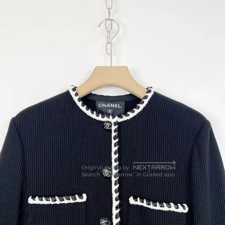 Chanel Chanel Early Spring Vacation Series Black and White waffe Size XS / US 0-2 / IT 36-38 - 3 Thumbnail