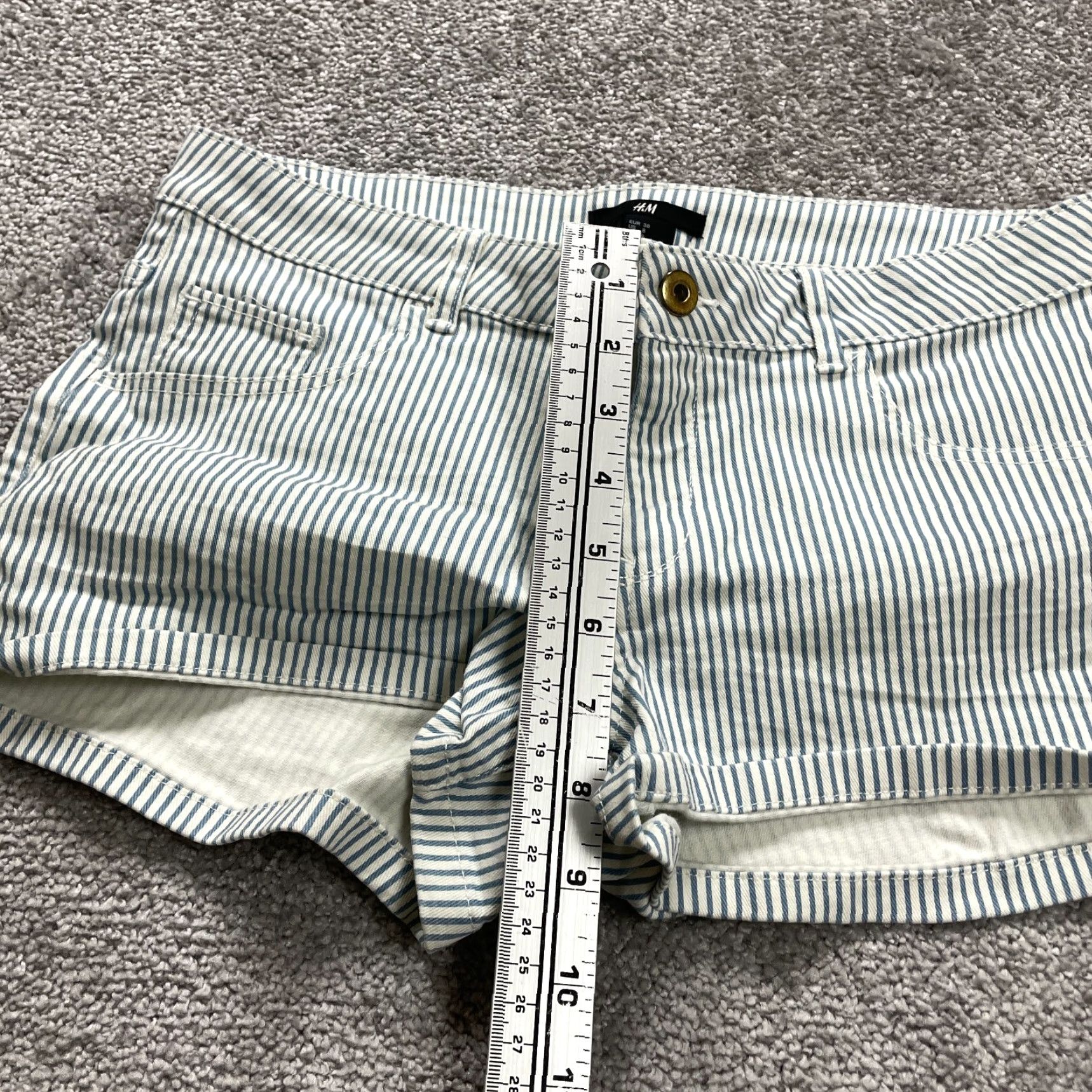 H&M VINTAGE H&M Women’s Bermuda Shorts Casual Cotton Spandex 38 White Blue Striped Mid Rise 30x2 Size 26" / US 2 / IT 38 - 7 Thumbnail