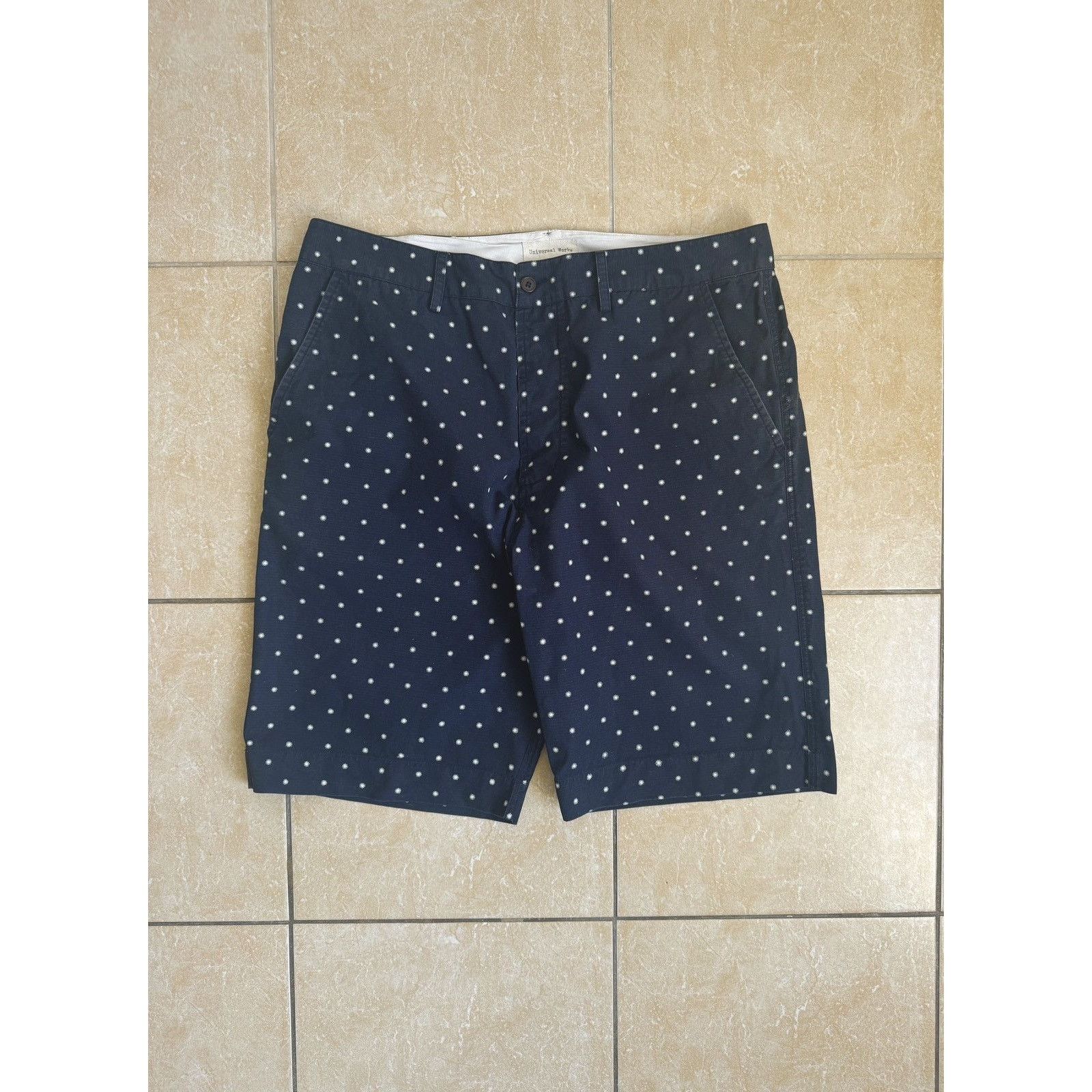 Universal Works Vintage Universal Works Baggy shorts Size US 34 / EU 50 - 1 Thumbnail