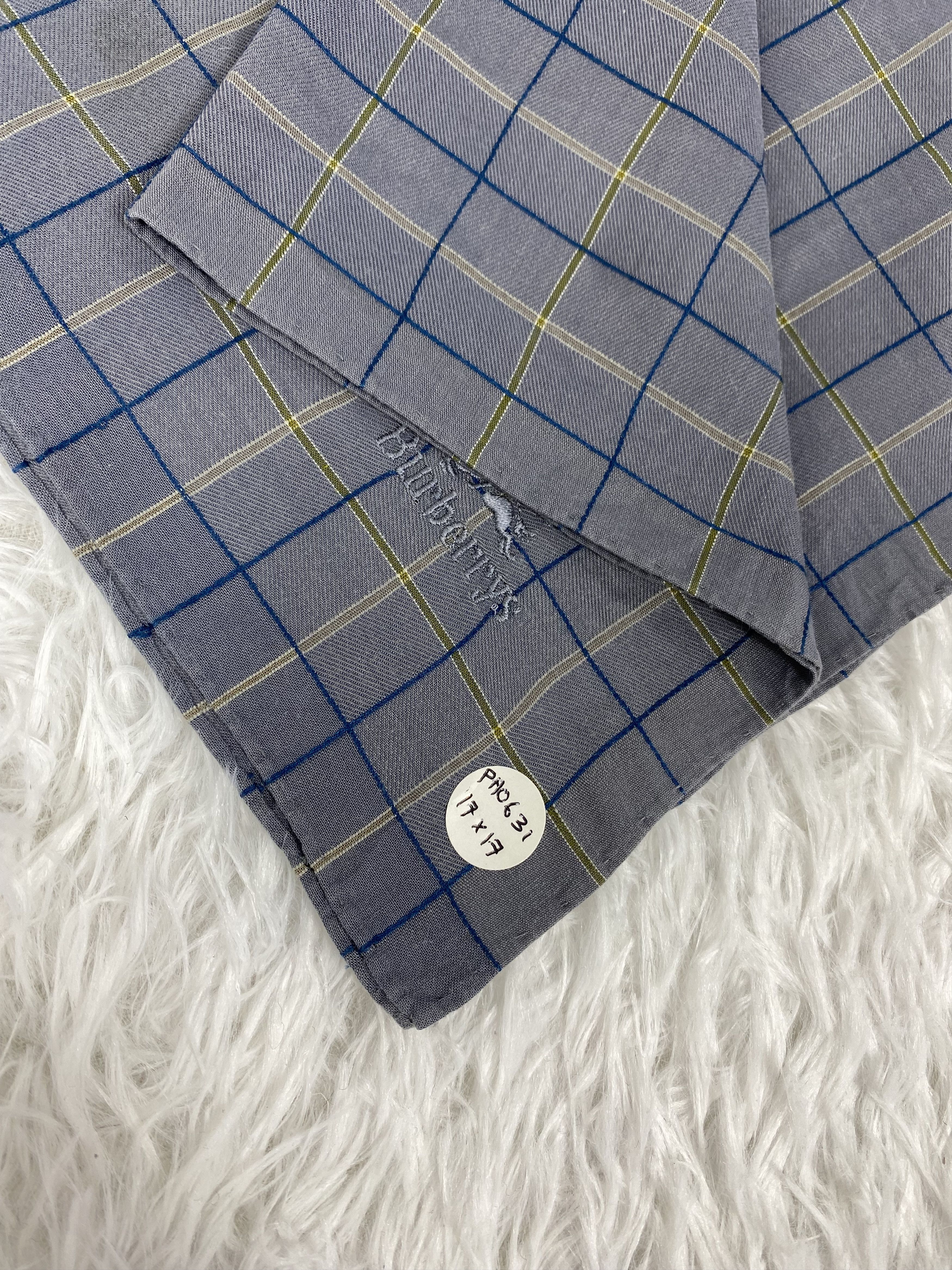 Burberry × Vintage Vintage Burberry Handkerchief Neckerchief PH0631 Size ONE SIZE - 2 Thumbnail