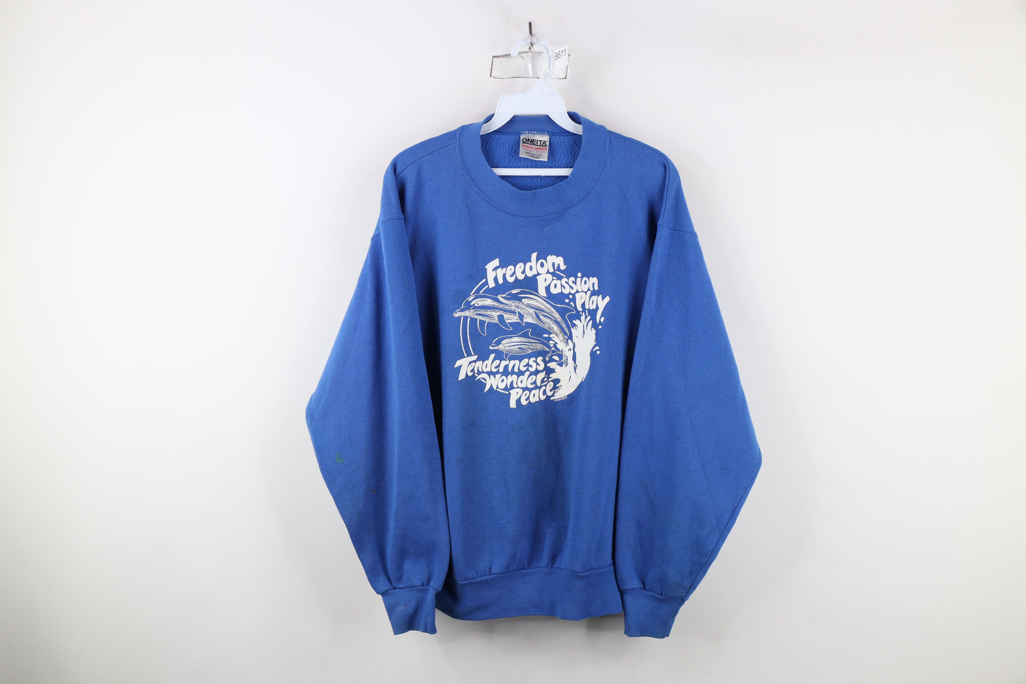 Vintage Vintage 90s Streetwear Free Willy Orca Whales Sweatshirt USA Size L / US 10 / IT 46 - 1 Thumbnail