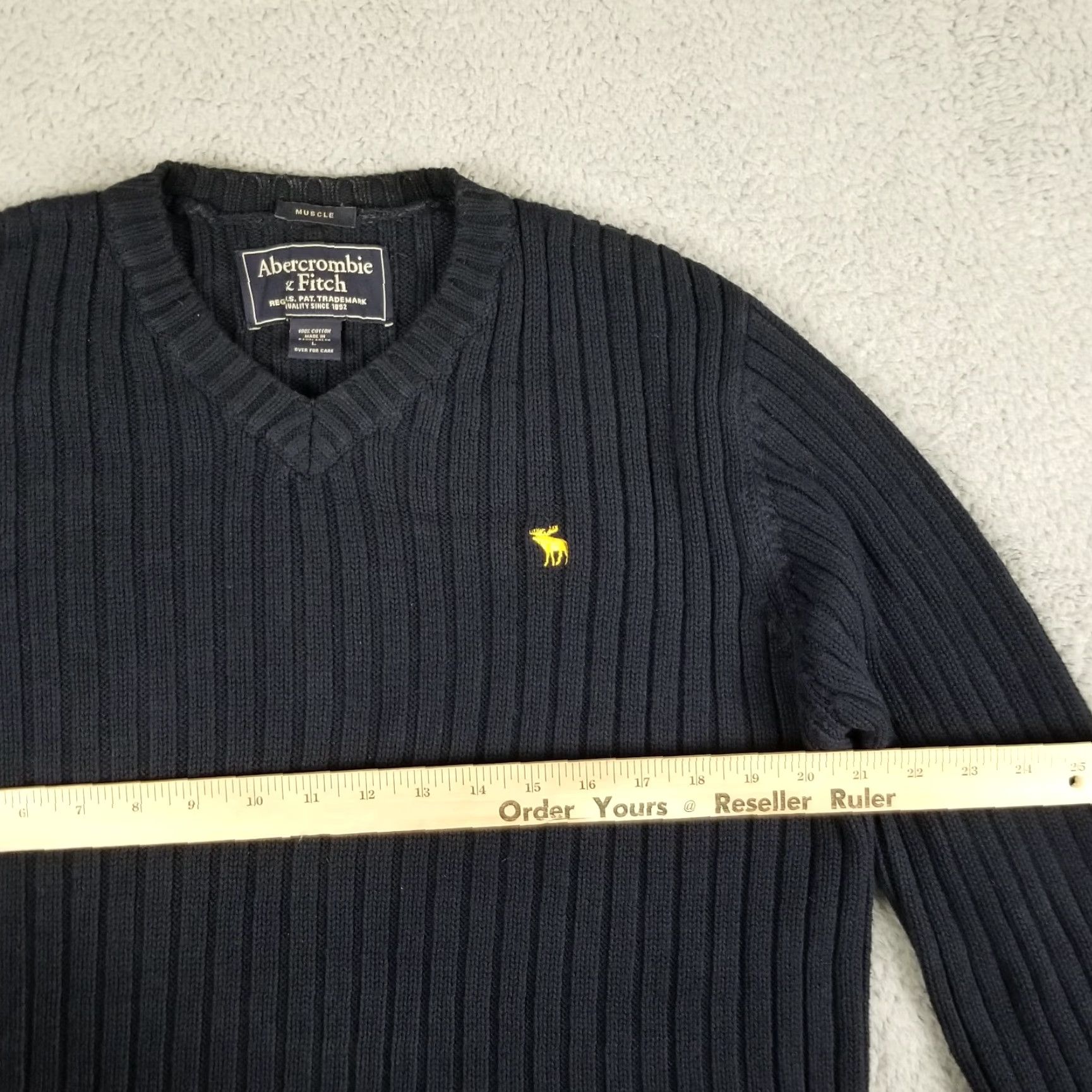Abercrombie & Fitch Abercrombie & Fitch Sweater Women Large V-Neck Black Ribbed Moose Pullover Knit Long Sleeve Size L / US 10 / IT 46 - 5 Thumbnail