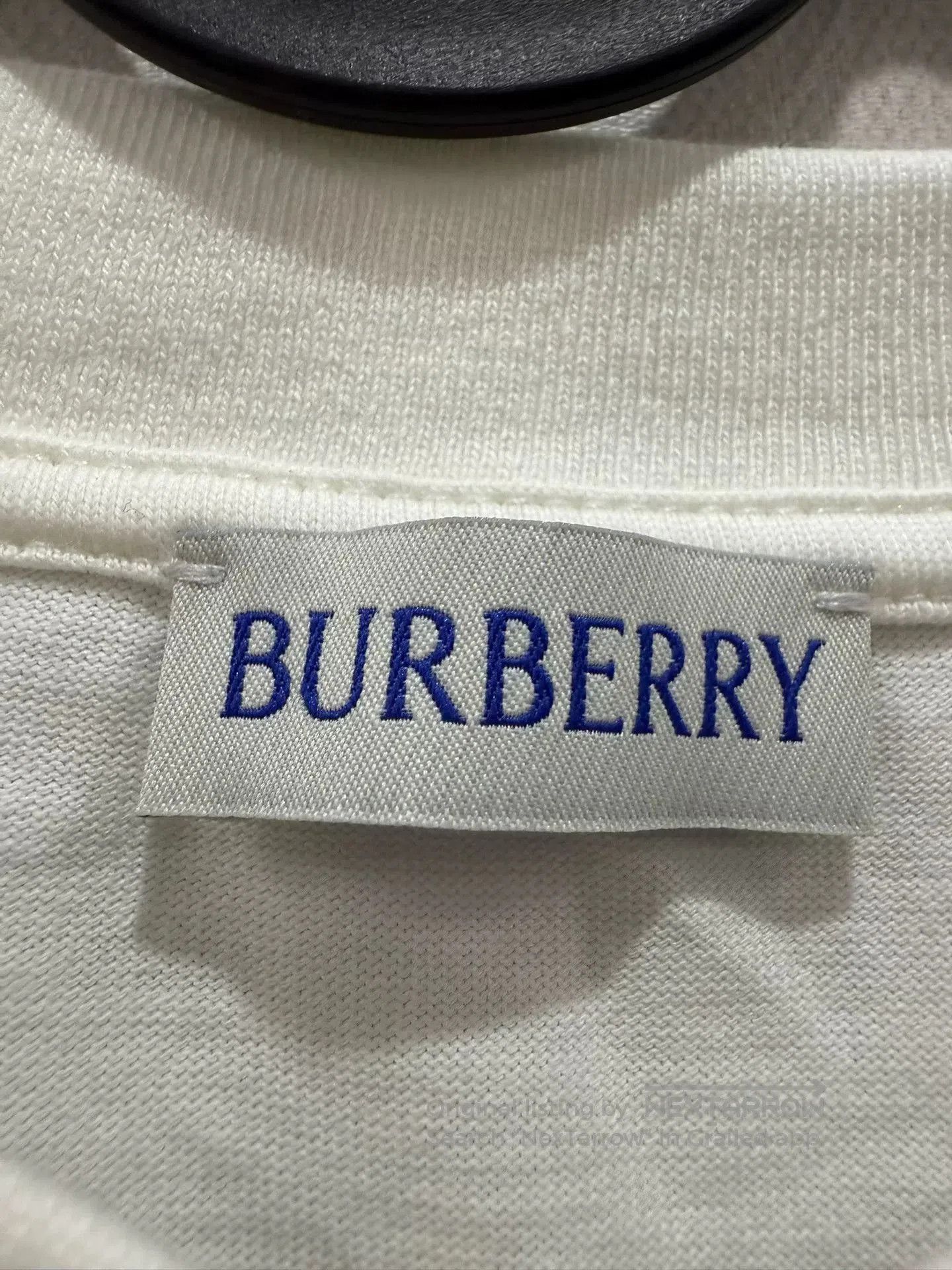 Burberry Burberry White Short. Size US L / EU 52-54 / 3 - 3 Thumbnail
