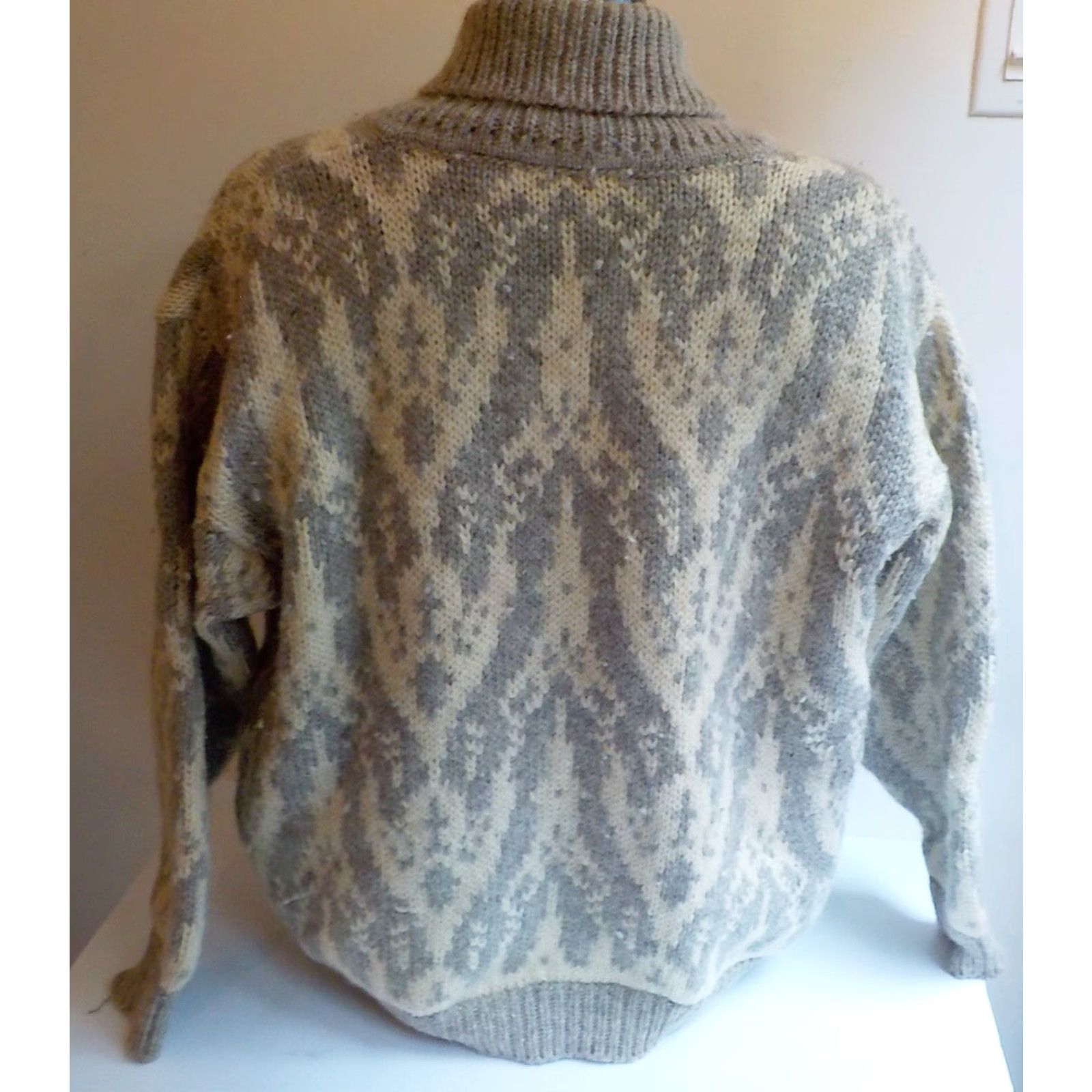 Vintage VINTAGE Gaeltarra Shawl Collar Pullover Sweater 100% Pure Wool Gray/Ivory Sz 46 Mens Size US XXL / EU 58 / 5 - 3 Thumbnail