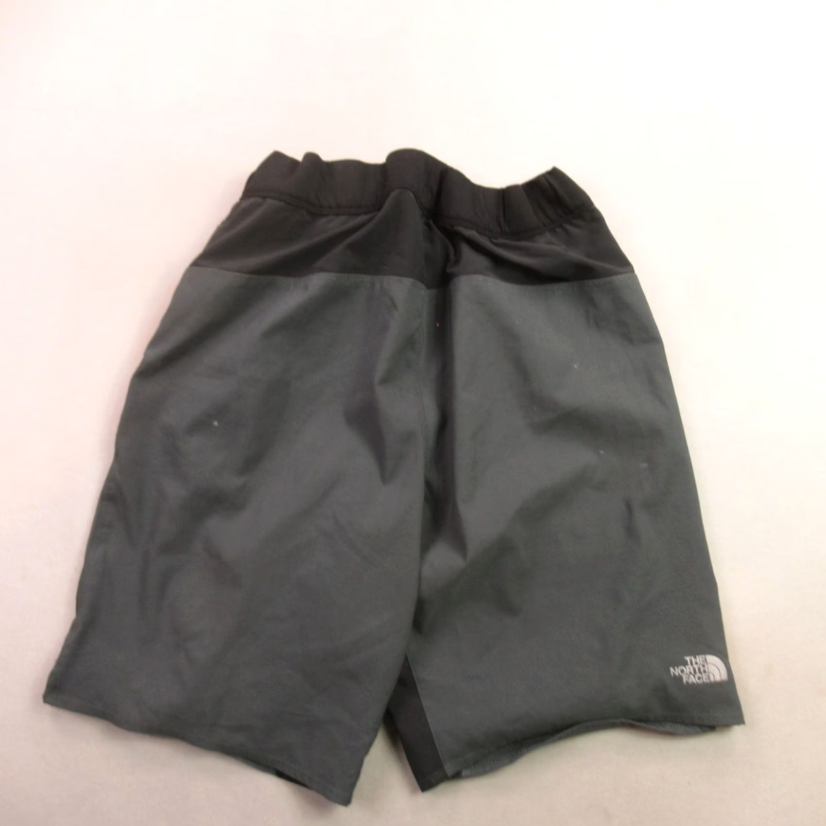 The North Face The North Face Shorts Mens Medium Outdoor Workout Lightweight Activewear Black Size US 26 / EU 42 - 6 Thumbnail