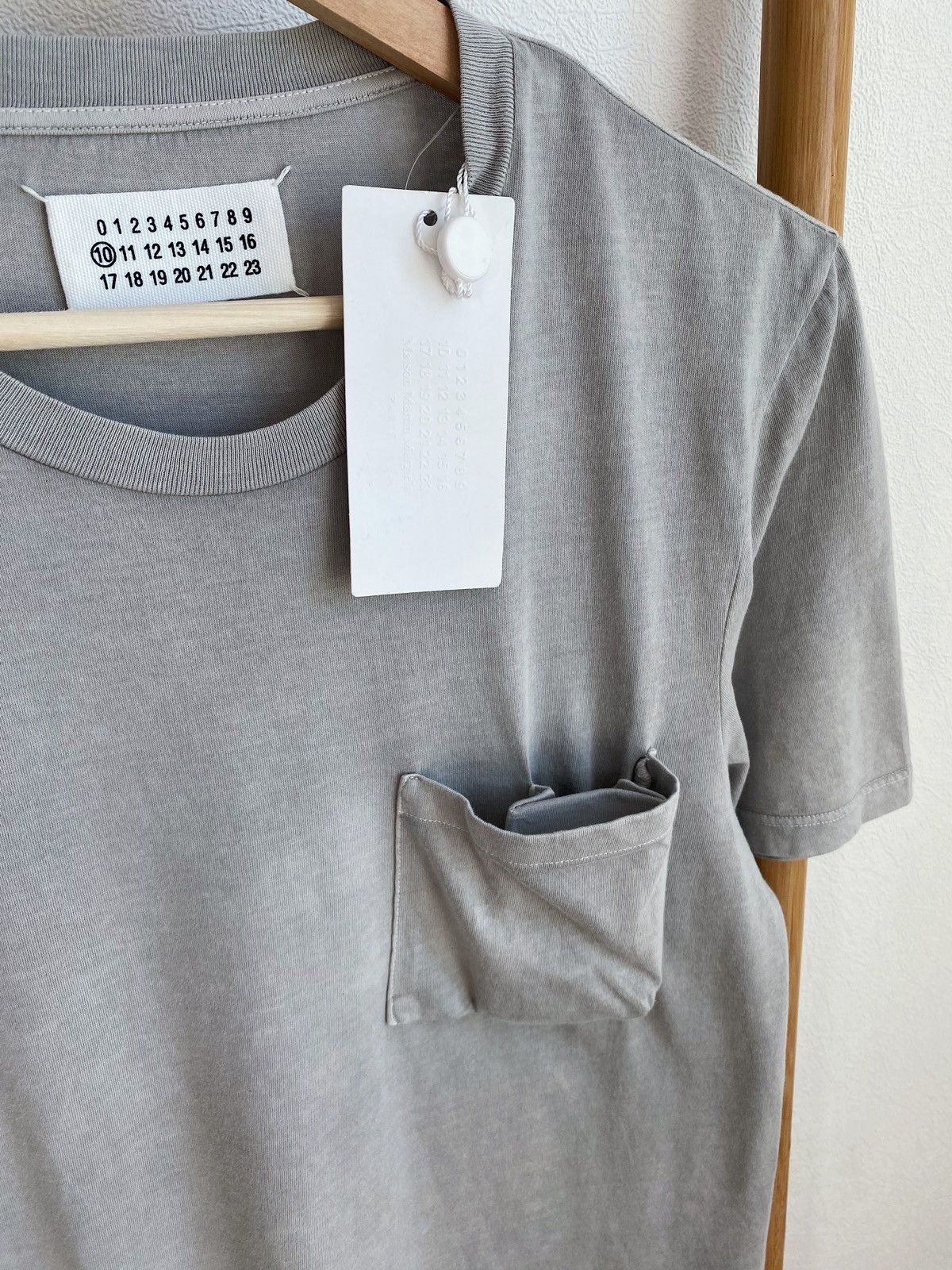 Maison Margiela MAISON MARTIN MARGIELA SS10 Smokers Pocket t-shirt Size US S / EU 44-46 / 1 - 15 Thumbnail