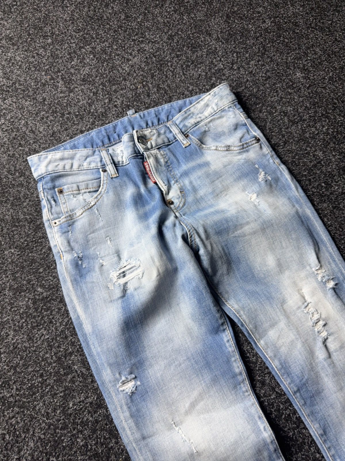 Dsquared2 Dsquared2 1964 Distressed Light Wash Jeans Size 30 Size US 30 / EU 46 - 6 Thumbnail