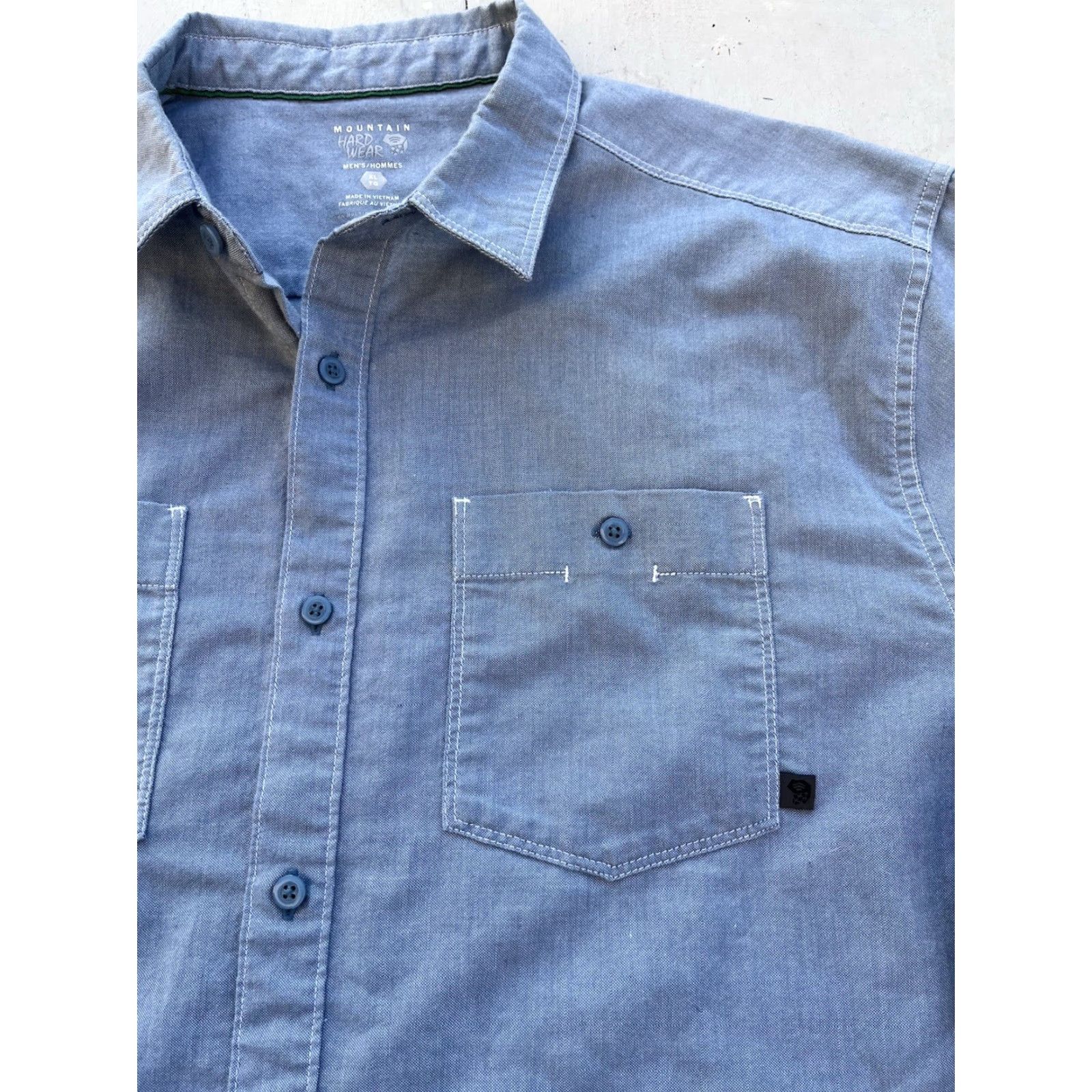 Mountain Hardwear VINTAGE? No — Actually: Mountain Hardwear Shirt Button-Up Blue XL Men's Workwear Classic Ranch 90s logo Size US XL / EU 56 / 4 - 2 Thumbnail