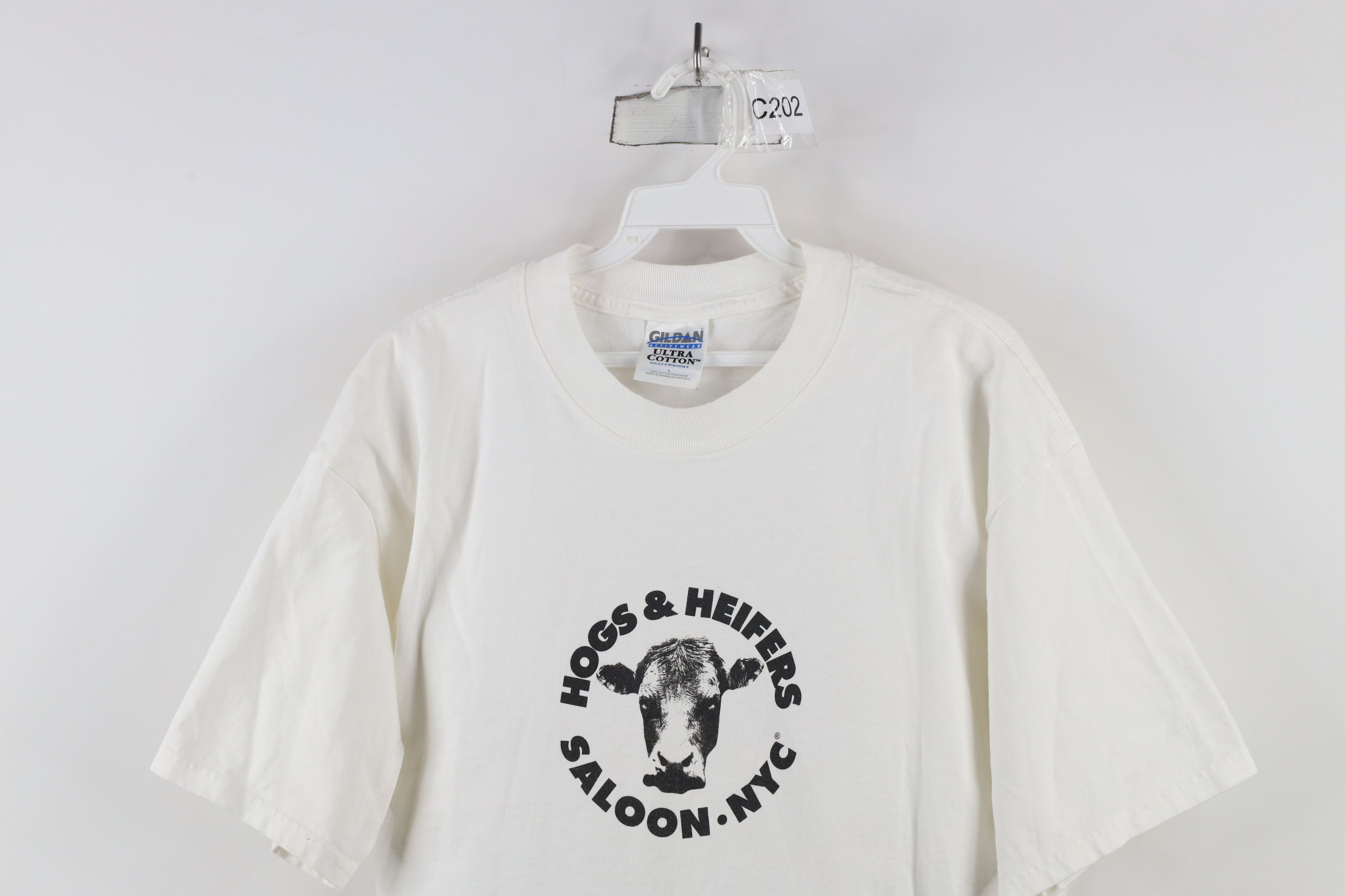 Gildan × Vintage Vintage Y2K 2001 & Heifers Saloon Breast Cancer Bra T-Shirt Size L / US 10 / IT 46 - 2 Thumbnail