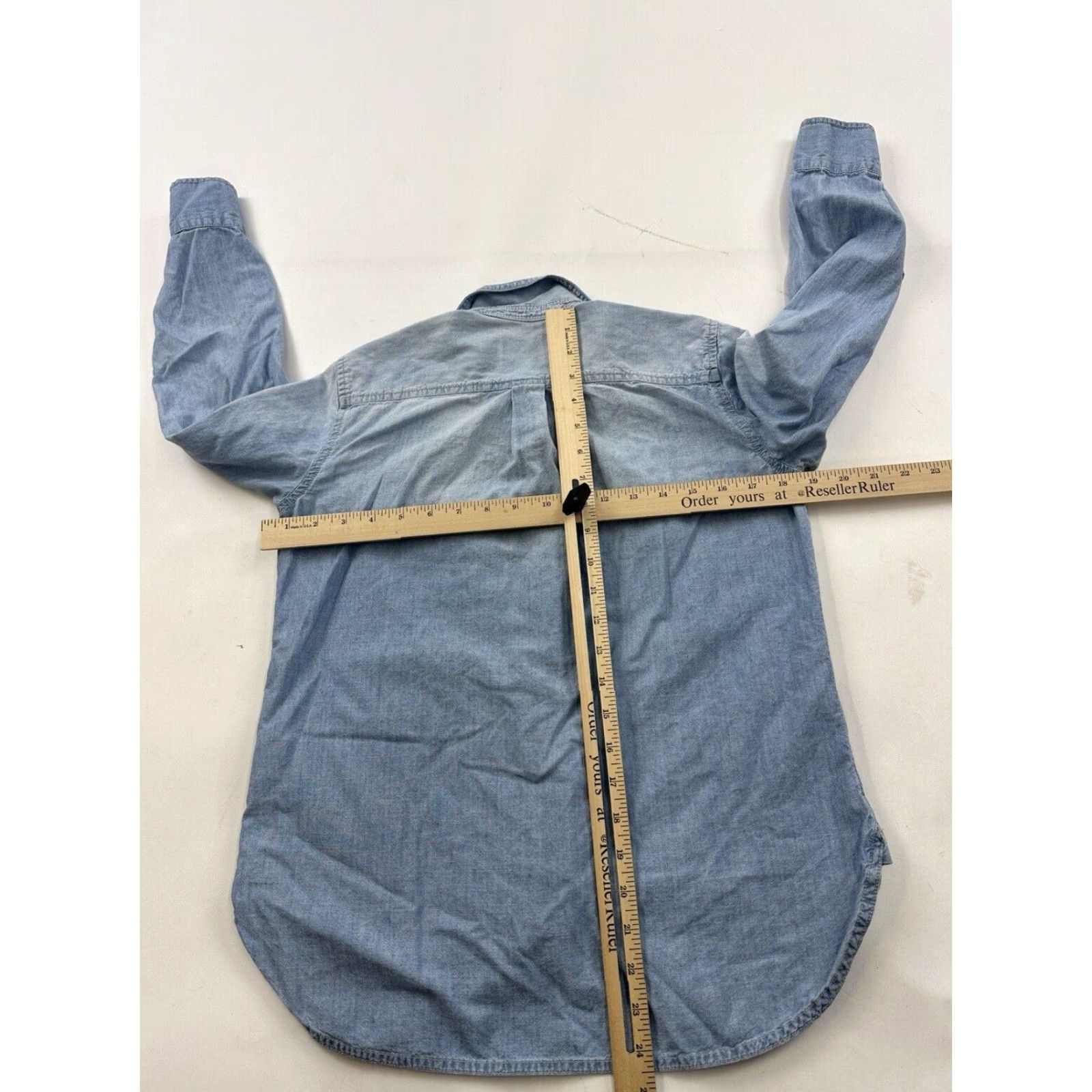 J.Crew J.Crew Shirt Womens 2P Petite Blue Chambray Button Up Size XS / US 0-2 / IT 36-38 - 4 Thumbnail
