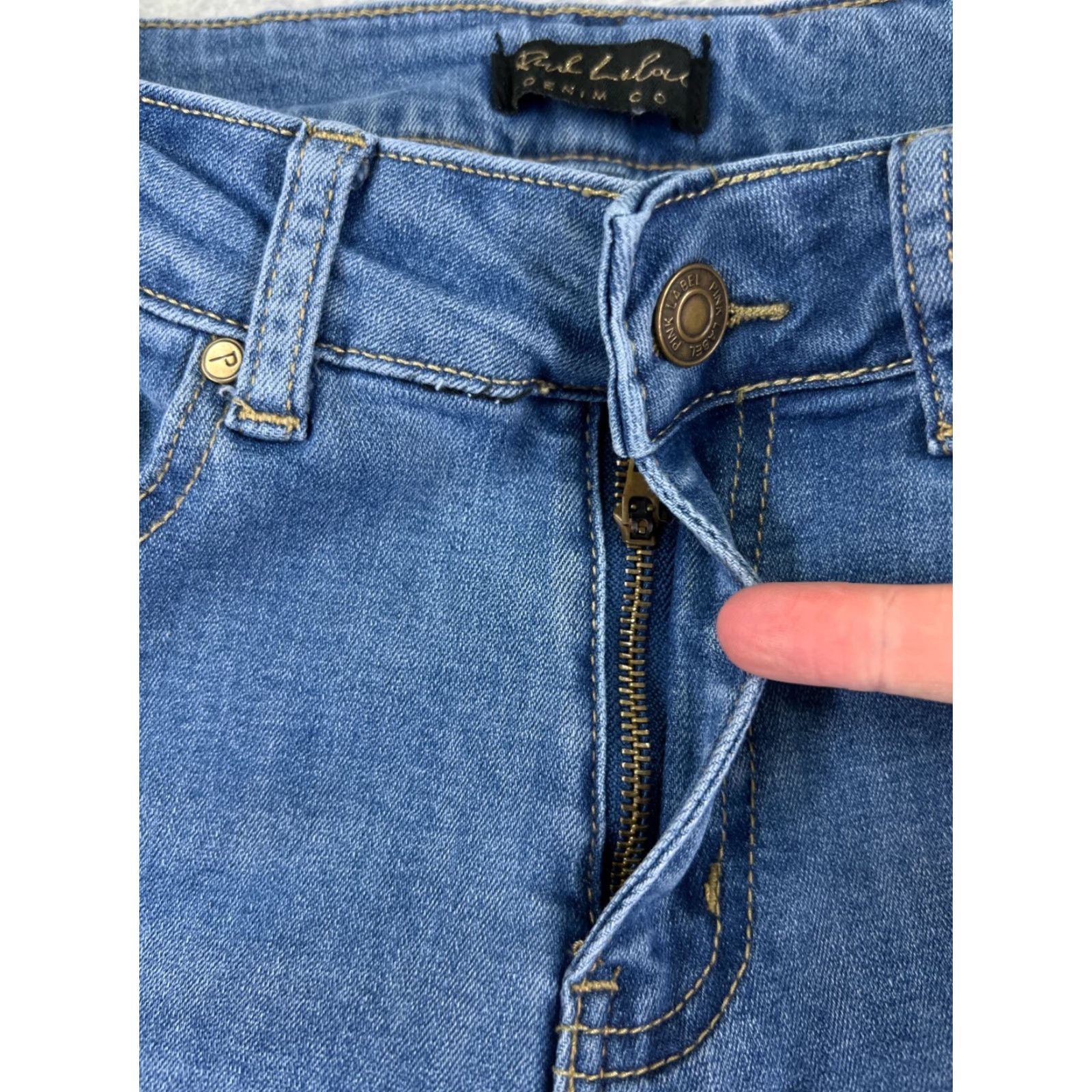 Vintage Pink Label Jeans Women Jeans 3 Blue Flared Distressed Cotton Blend 23x30 Vintage No 30 Inseam 30 Size 26" / US 2 / IT 38 - 5 Thumbnail