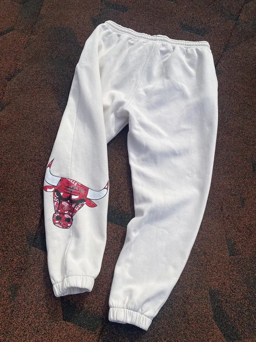 NBA VTG CHICAGO BULLS NBA Basketball Team Sweatpants Light Beige Size US 34 / EU 50 - 18 Thumbnail