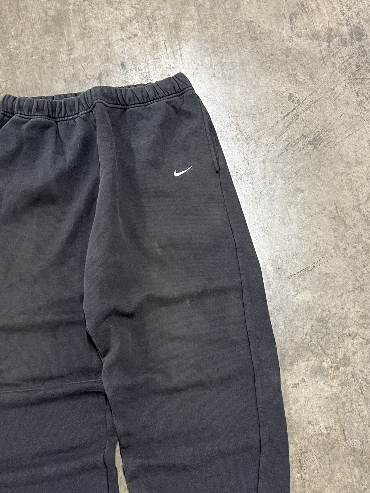 Nike × Vintage Nike sweatpants baggy fit y2k essential black pair hype Size US 30 / EU 46 - 4 Thumbnail