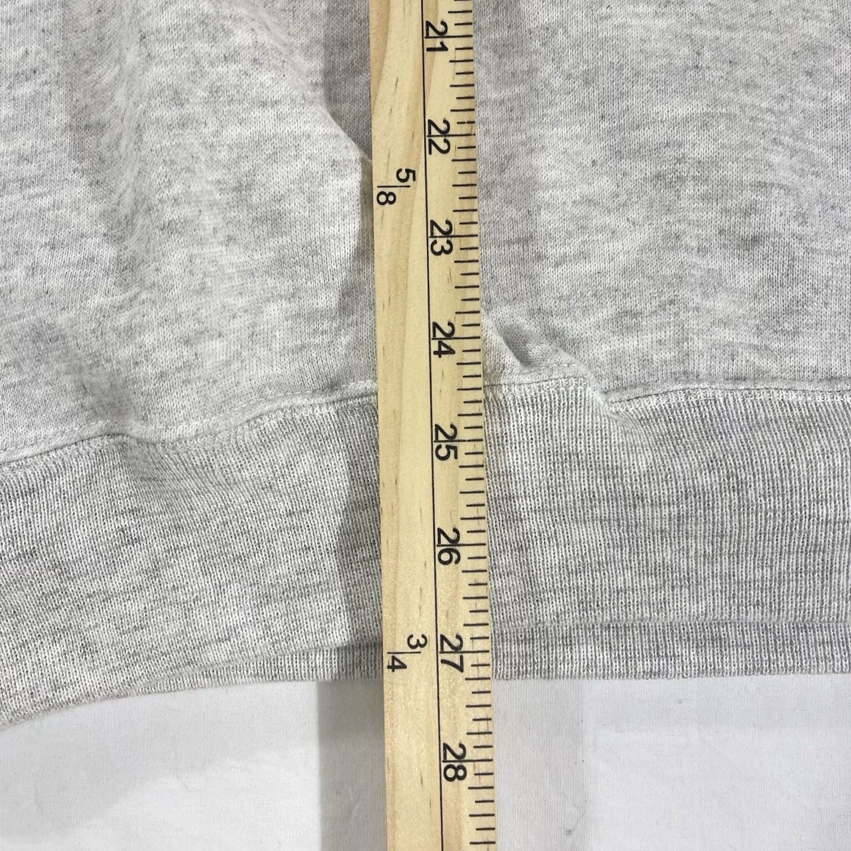 Hanes VINTAGE Hanes Sweatshirt Unisex Adults L Gray 90s Hunting Graphic Duck Waves Air L/S Crew Neck Pullover American USA Size US L / EU 52-54 / 3 - 4 Thumbnail
