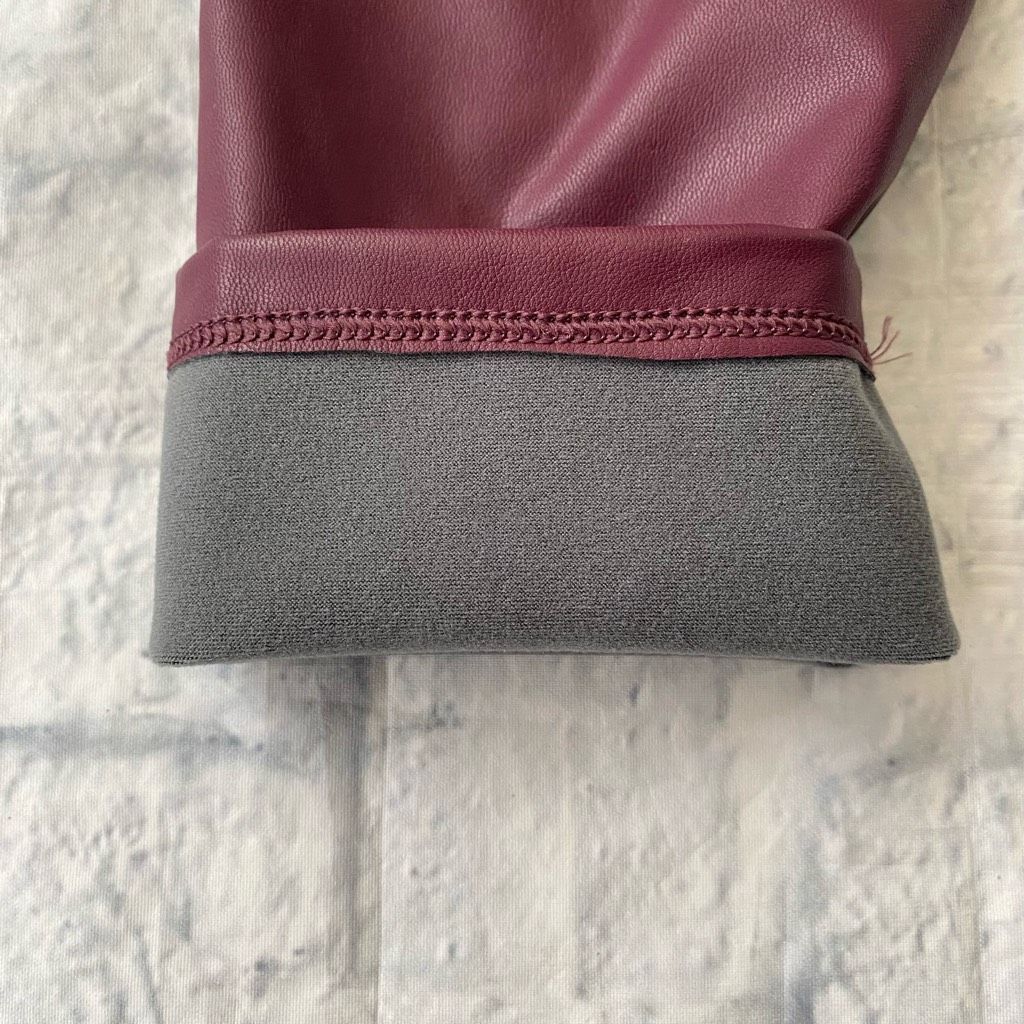 Express Express women M fleece lined vegan leather leggings burgundy Size 30" / US 8 / IT 44 - 5 Thumbnail