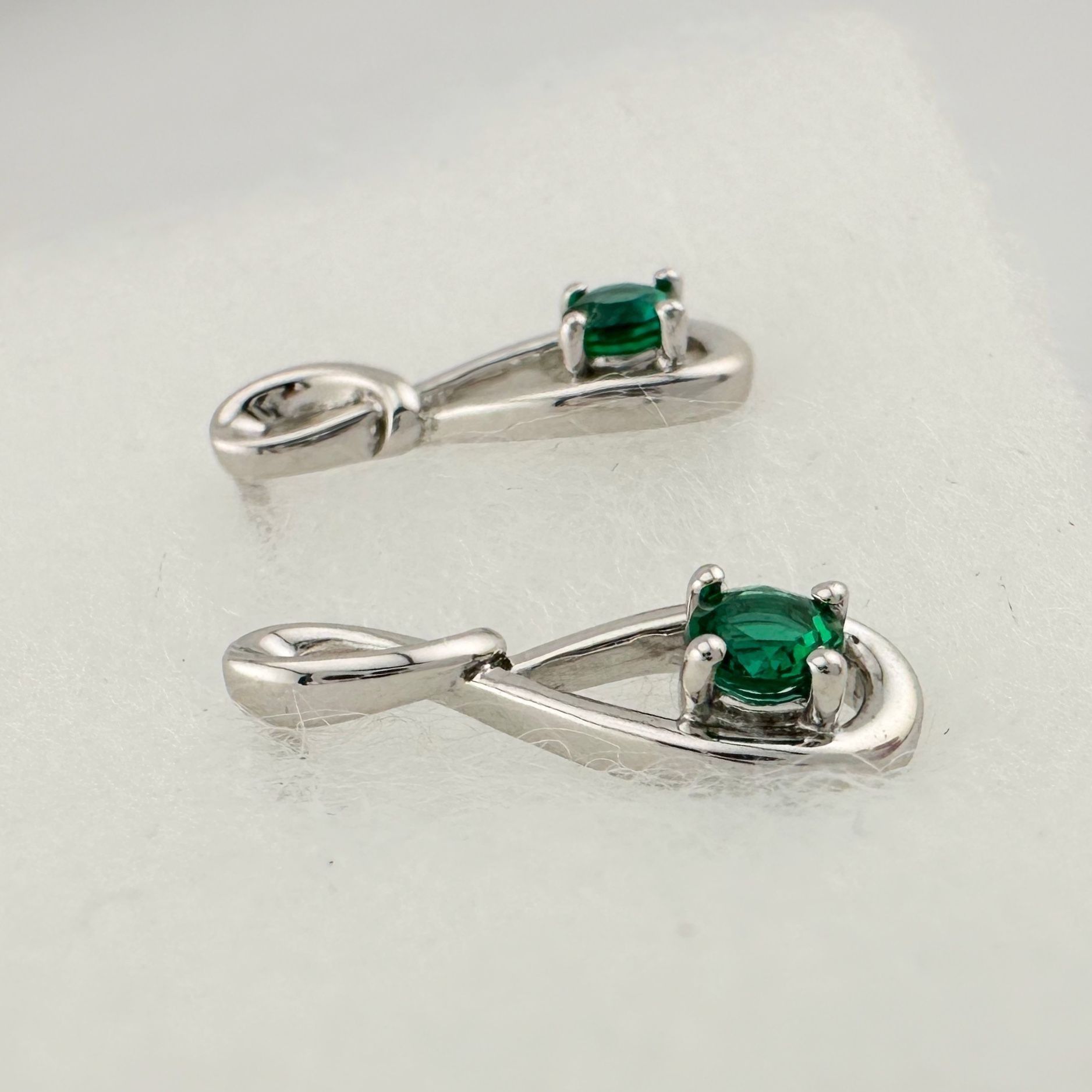 Other Beautiful Round Emerald Swoop Earrings in Sterling Silver Size ONE SIZE - 6 Thumbnail