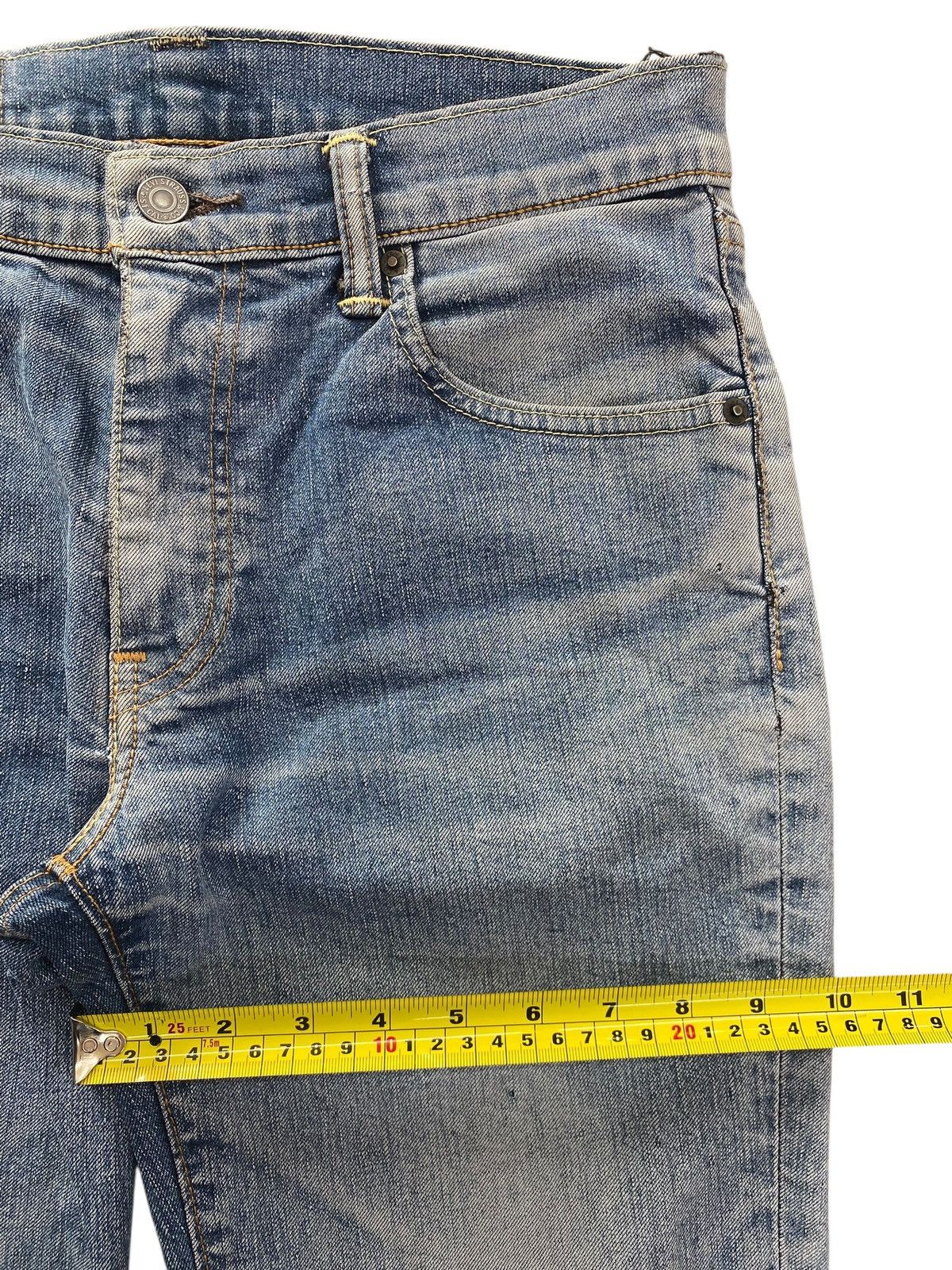 Levi's Levi’s Faded Wash Ripped Style Straight Leg Jean Size US 30 / EU 46 - 7 Thumbnail