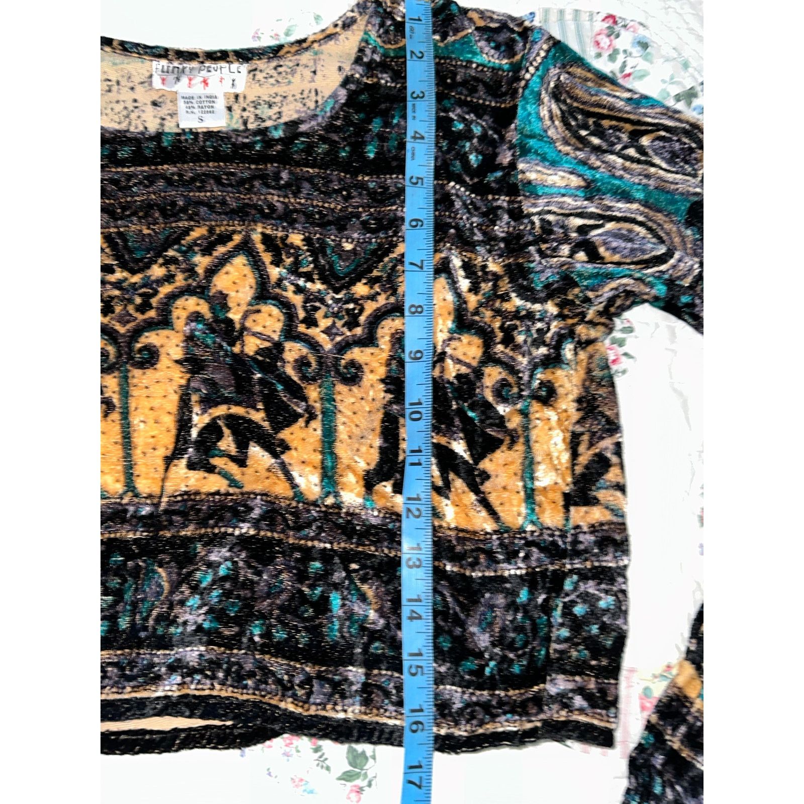 Vintage VINTAGE SHIMMERING PRINTED VELVET CROP BELLSLEEVE TOP BOHO S Size S / US 4 / IT 40 - 4 Thumbnail