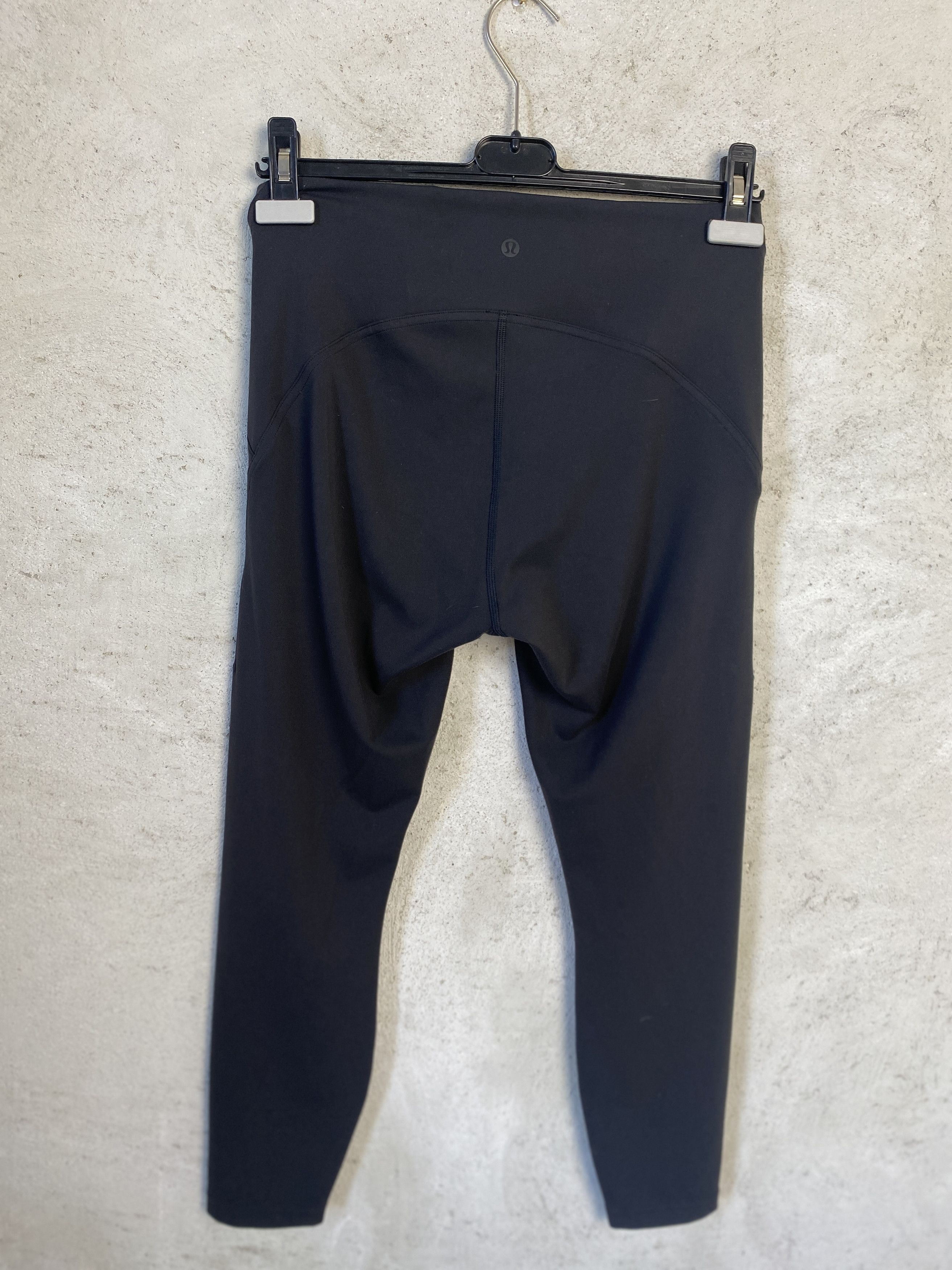 Lululemon Lululemon leggings sport casual oldmoney Size 30" / US 8 / IT 44 - 1 Thumbnail