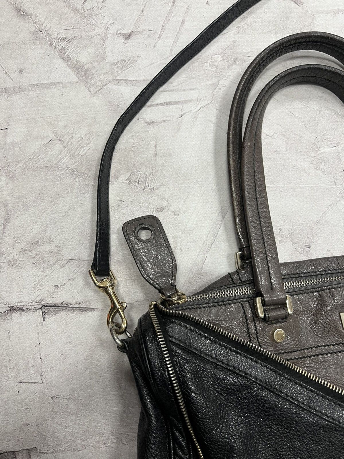 Designer × Dolce & Gabbana × Vintage Dolce & Gabbana Vilma Black Leather Handbag Size ONE SIZE - 4 Thumbnail