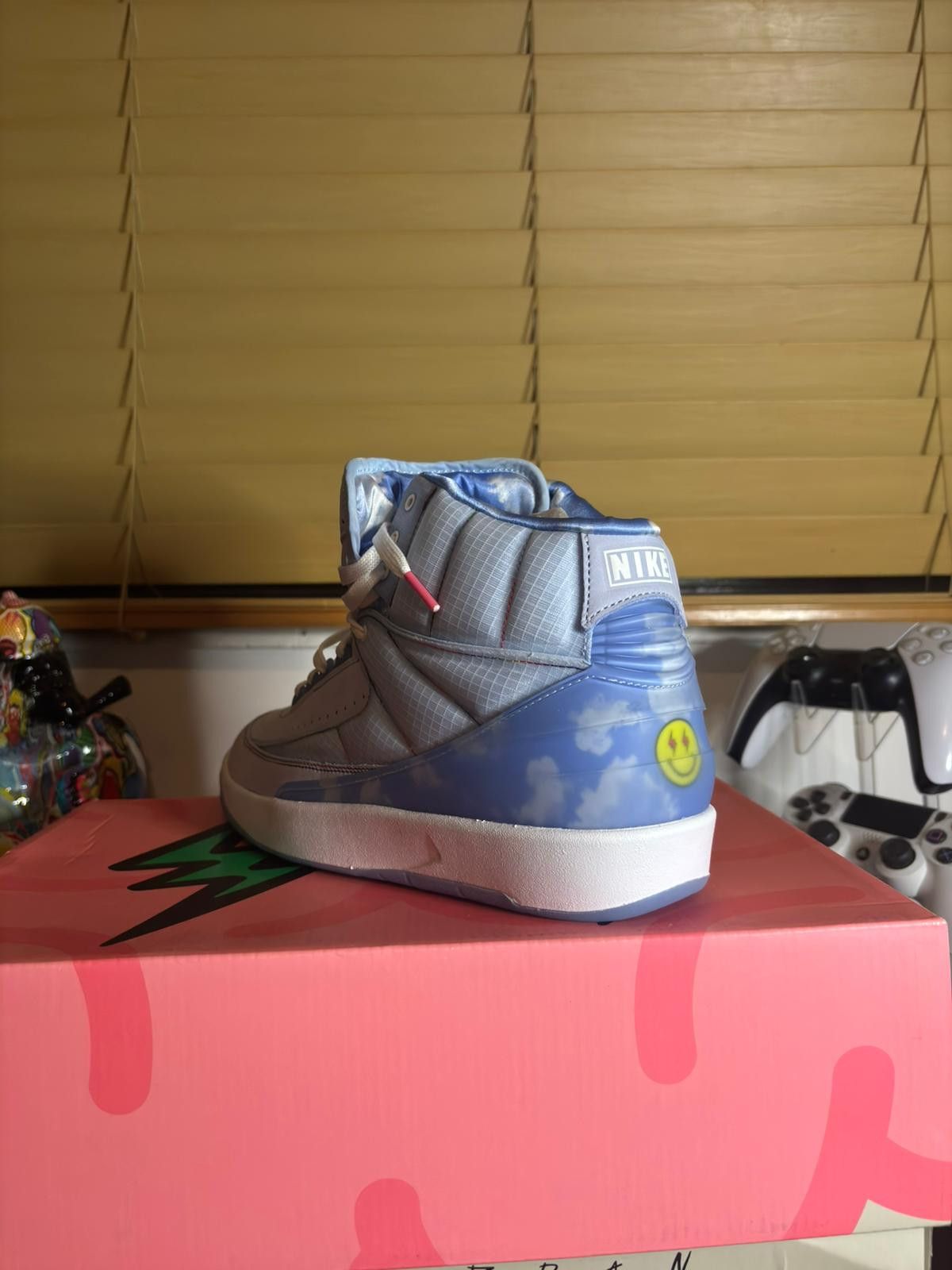 Jordan Brand Jordan 2 Retro J Balvin Size US 11 / EU 44 - 2 Thumbnail