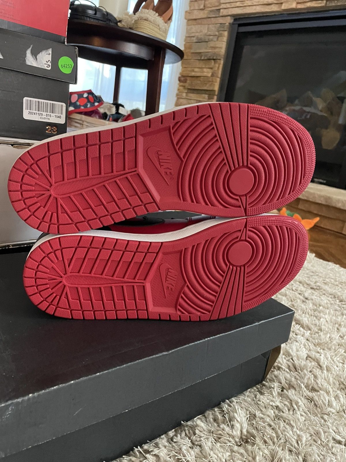 Jordan Brand Jordan 1 Mid Reverse Bred Size US 11 / EU 44 - 7 Thumbnail
