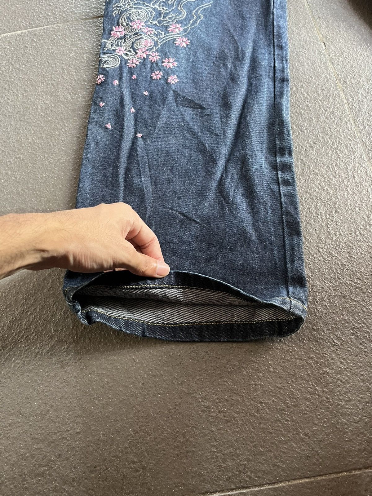 Karakuri Tamashii Vomaine Dragon Embroidery Wide Leg Denim Karakuri Tamashii Size US 32 / EU 48 - 21 Thumbnail
