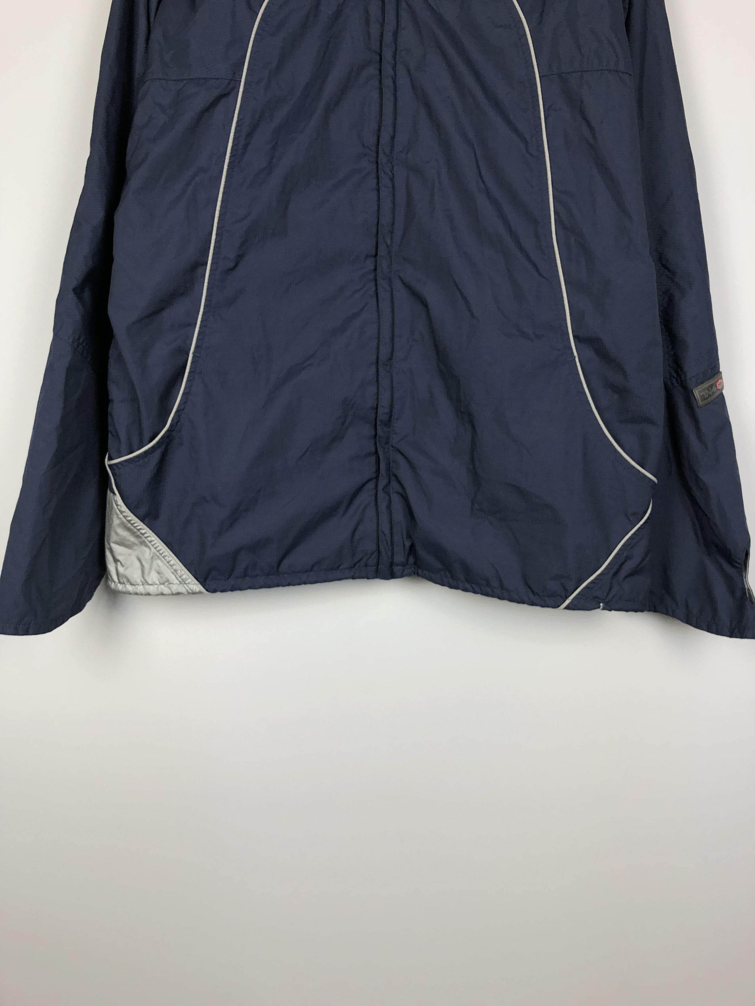 Nike Nike Vintage Y2K Jacket Zip Swoosh Logo Nylon size S Size US S / EU 44-46 / 1 - 4 Thumbnail