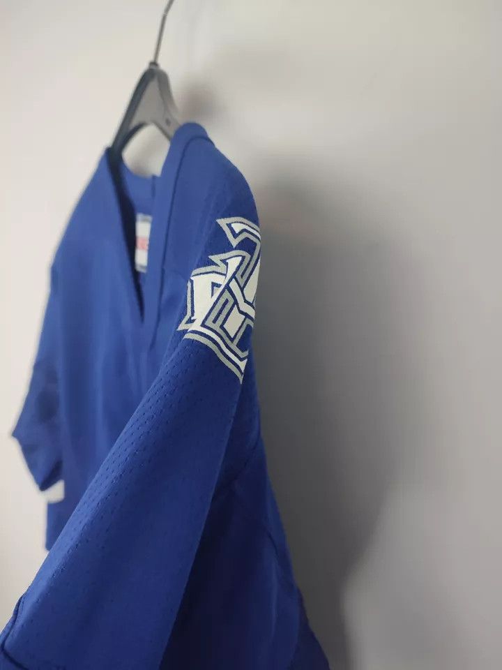 Ccm TORONTO MAPLE CCM Jersey size young L/XL Size US L / EU 52-54 / 3 - 4 Thumbnail