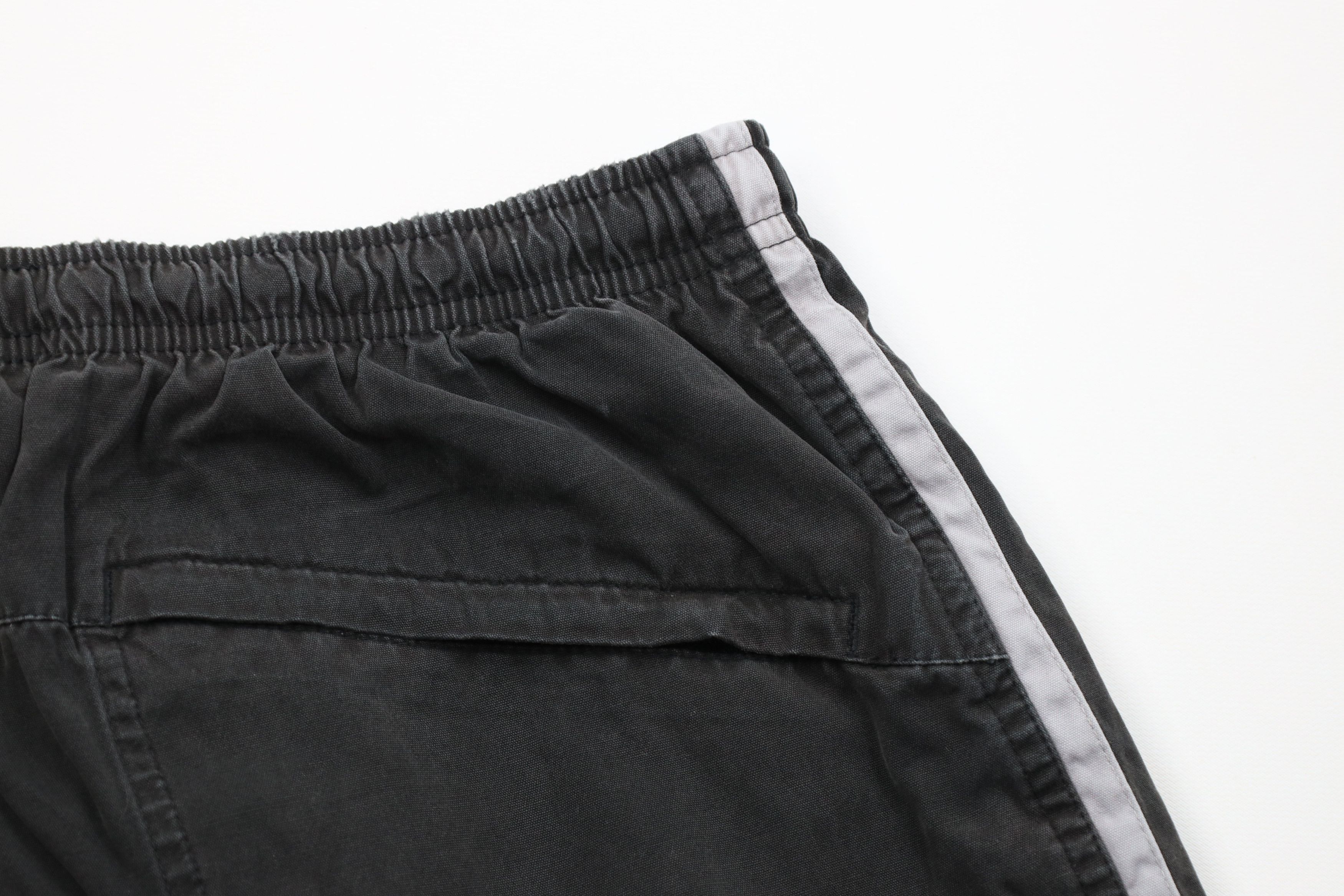 Nike Vintage Y2K Nike Travis Scott Mini Swoosh Striped Shorts Size US 32 / EU 48 - 13 Thumbnail