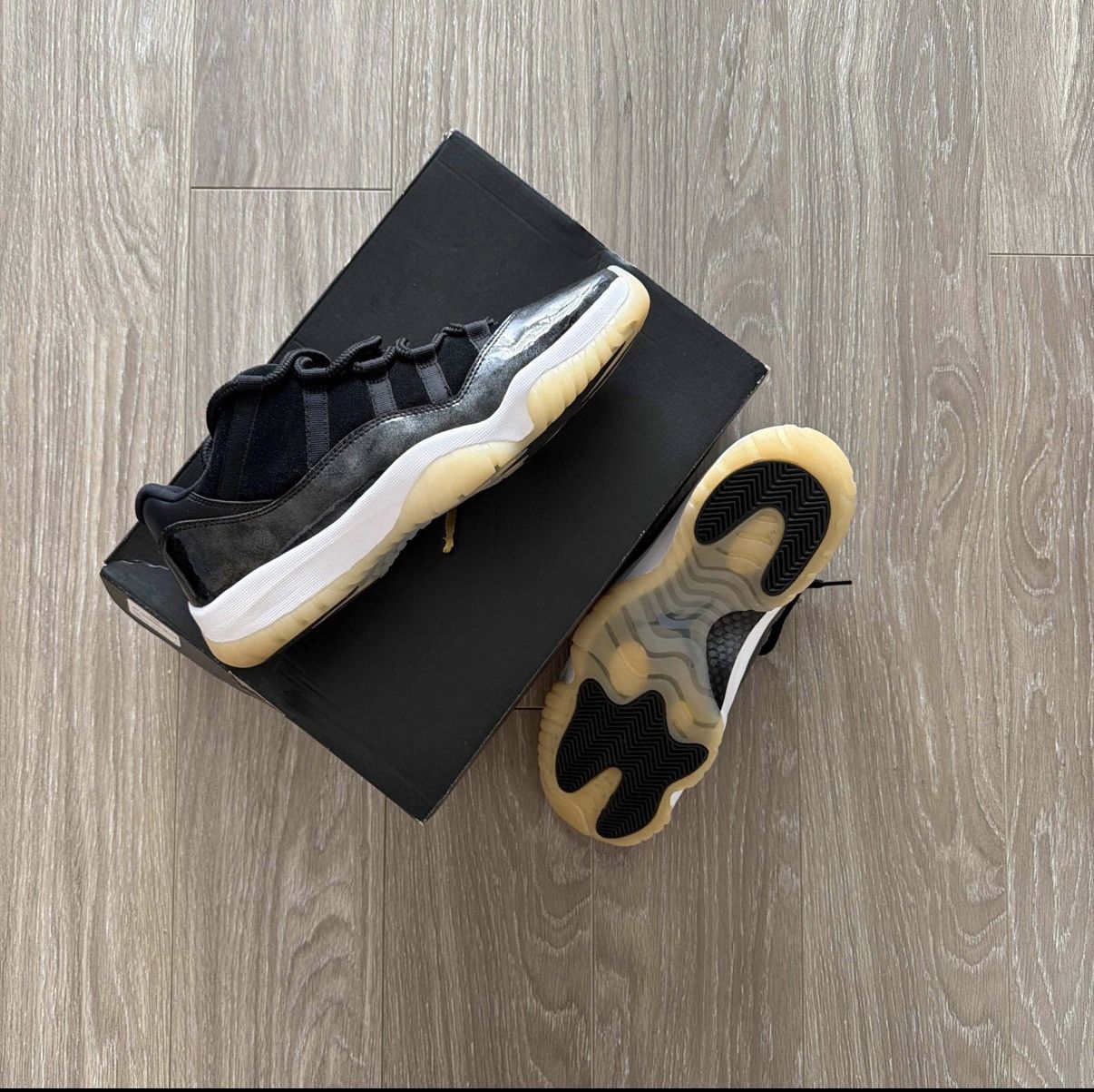 Jordan Brand Jordan 11 Low Retro Barons Size US 11 / EU 44 - 8 Thumbnail