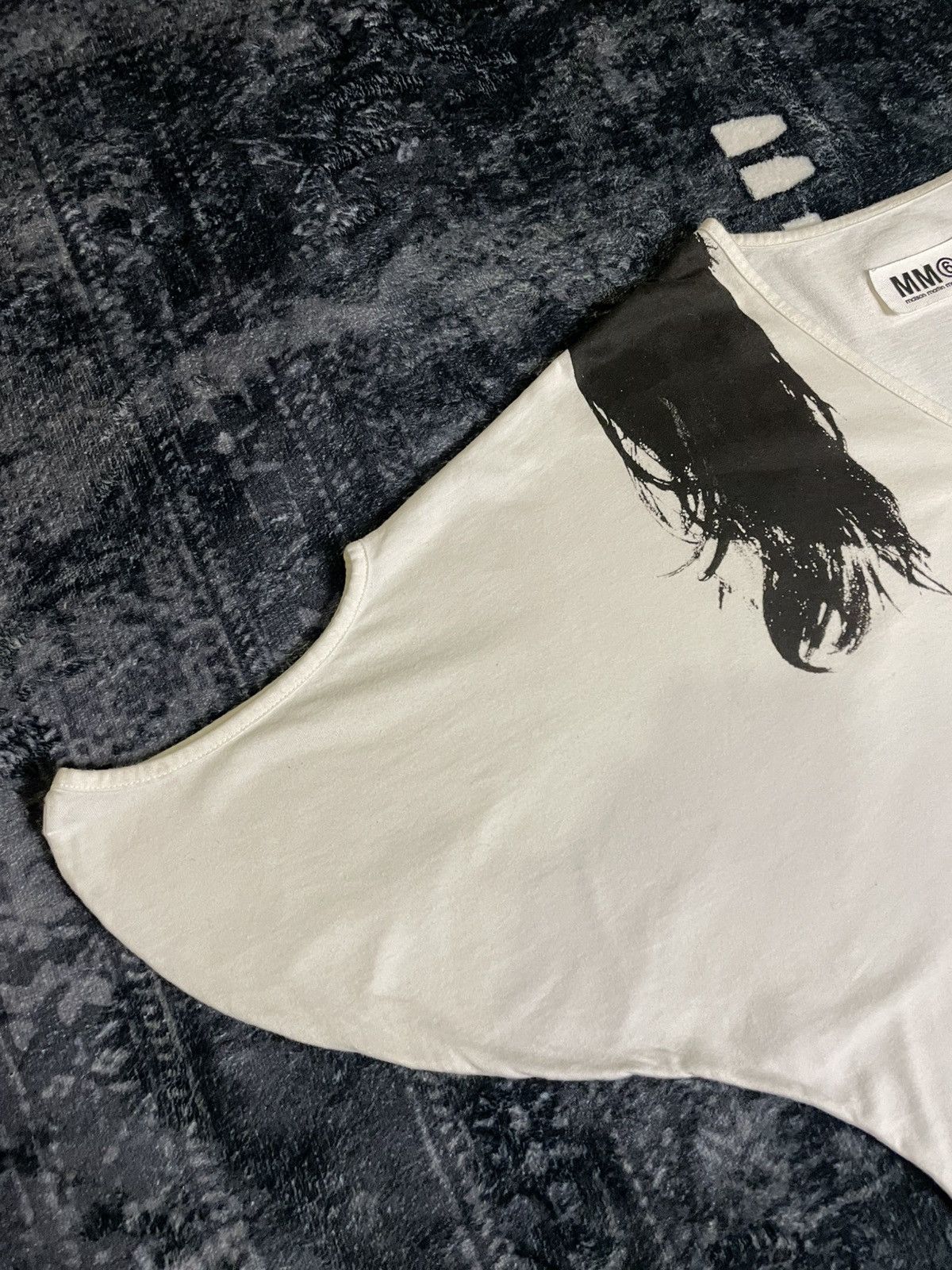 Maison Margiela MM6 Maison Margiela Longhair Tee Size US M / EU 48-50 / 2 - 8 Thumbnail