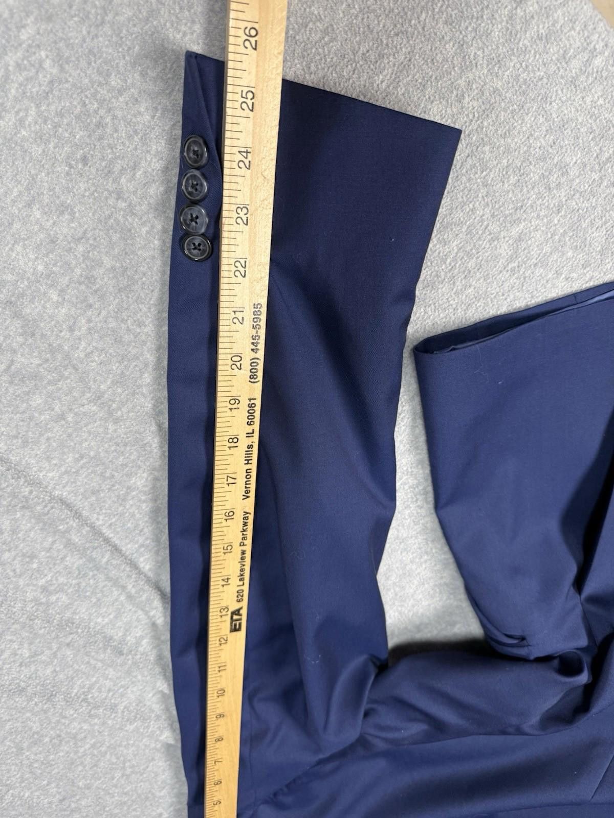 Hart Schaffner Marx Hart Schaffner Marx Men’s 40R Blue Worsted Wool 2 BTN Size 40R - 4 Thumbnail