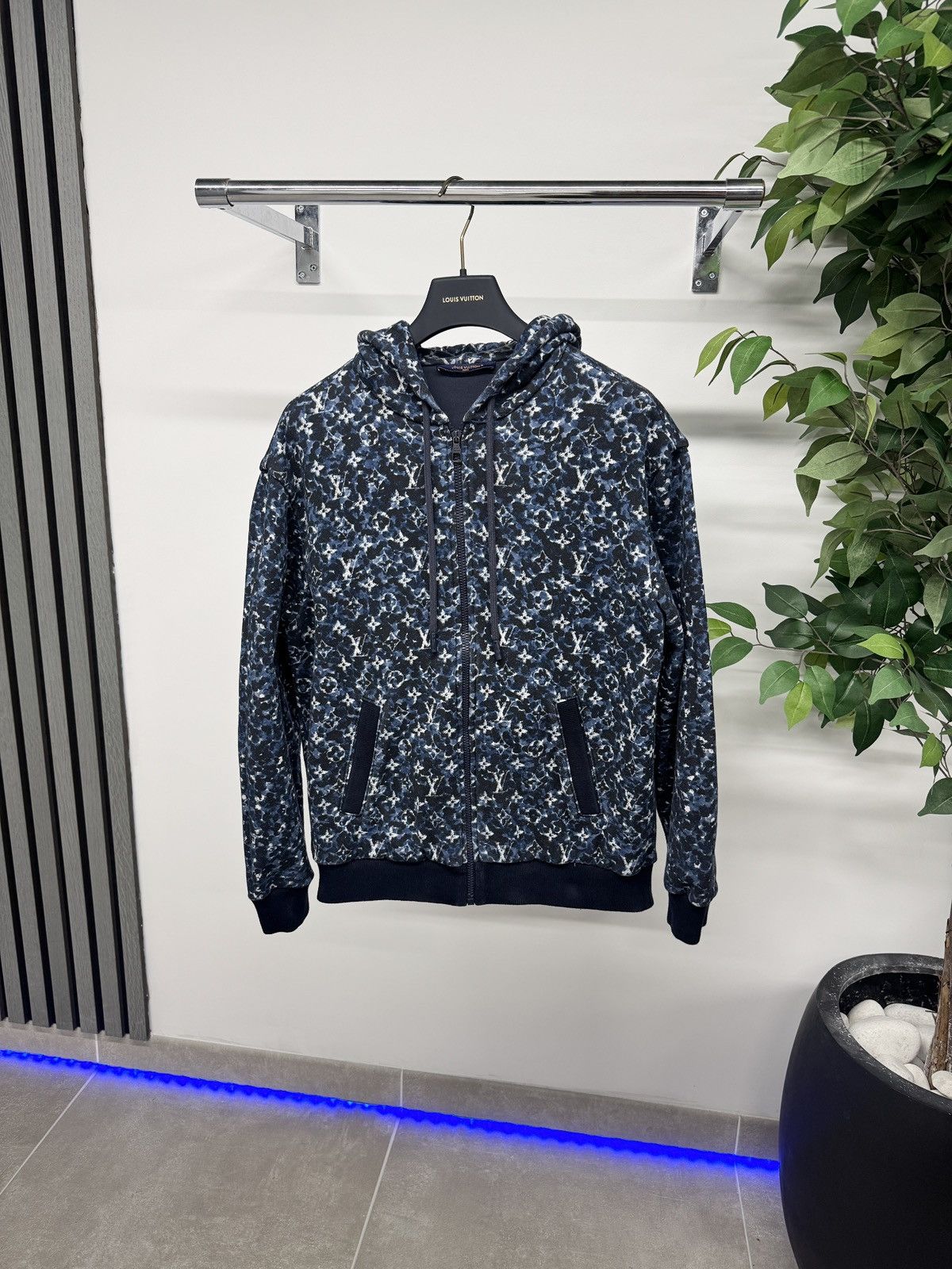 Louis Vuitton Louis Vuitton 1ABJ2J Monogram Hoodie In Blue RRP £1450 Size US M / EU 48-50 / 2 - 1 Thumbnail