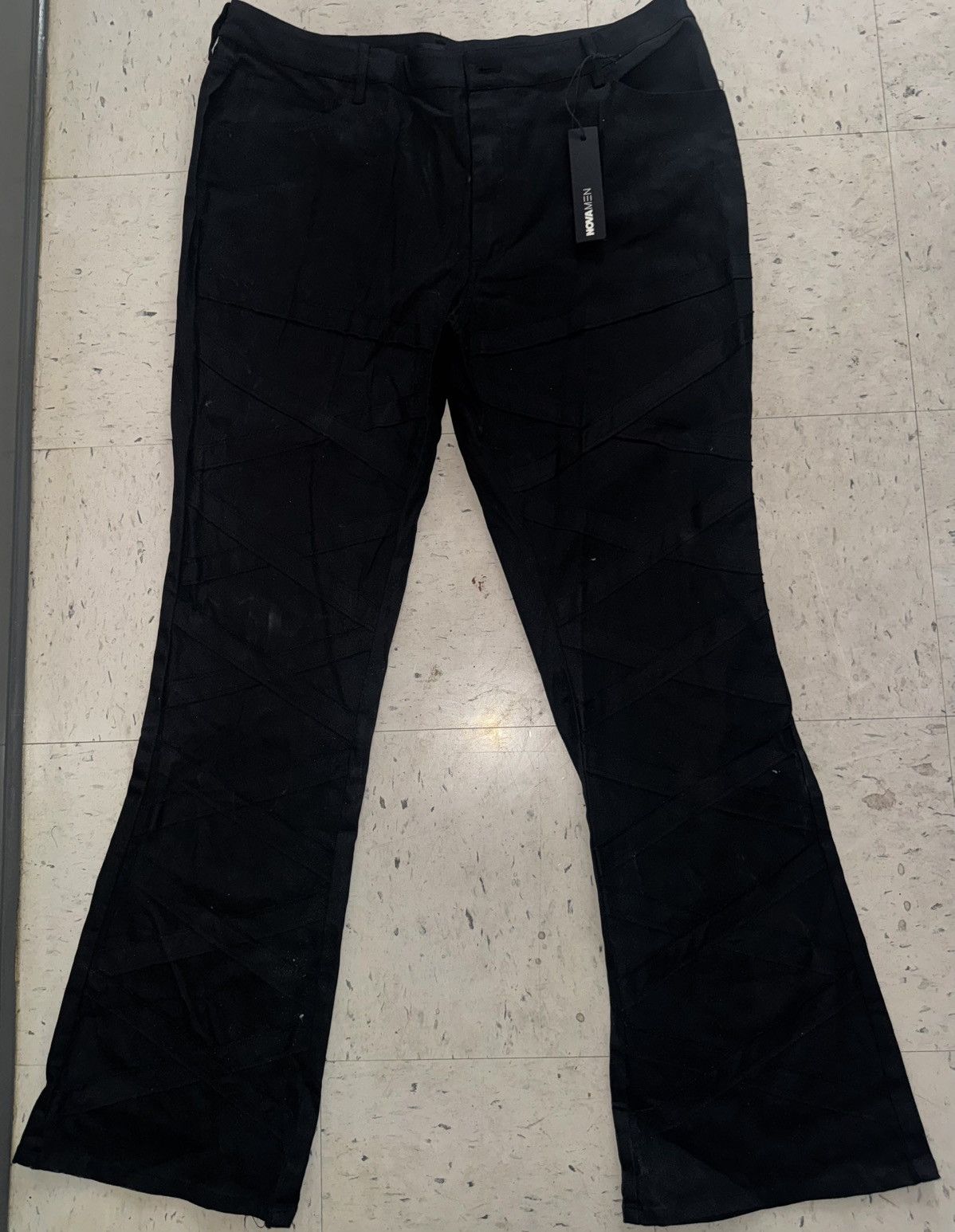 Fashion Nova Sqaure pocket fray stacked skinny flare pants Size US 42 / EU 58 - 2 Thumbnail